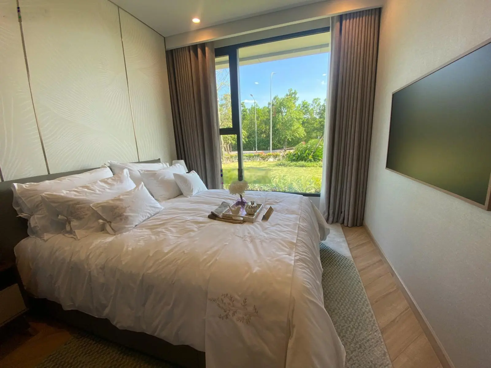 Căn 1 Ngủ+ Lumier hướng mát view Hồ, bàn giao nội thất cao cấp, Vốn chỉ 600tr LS 0% đến T6/2027