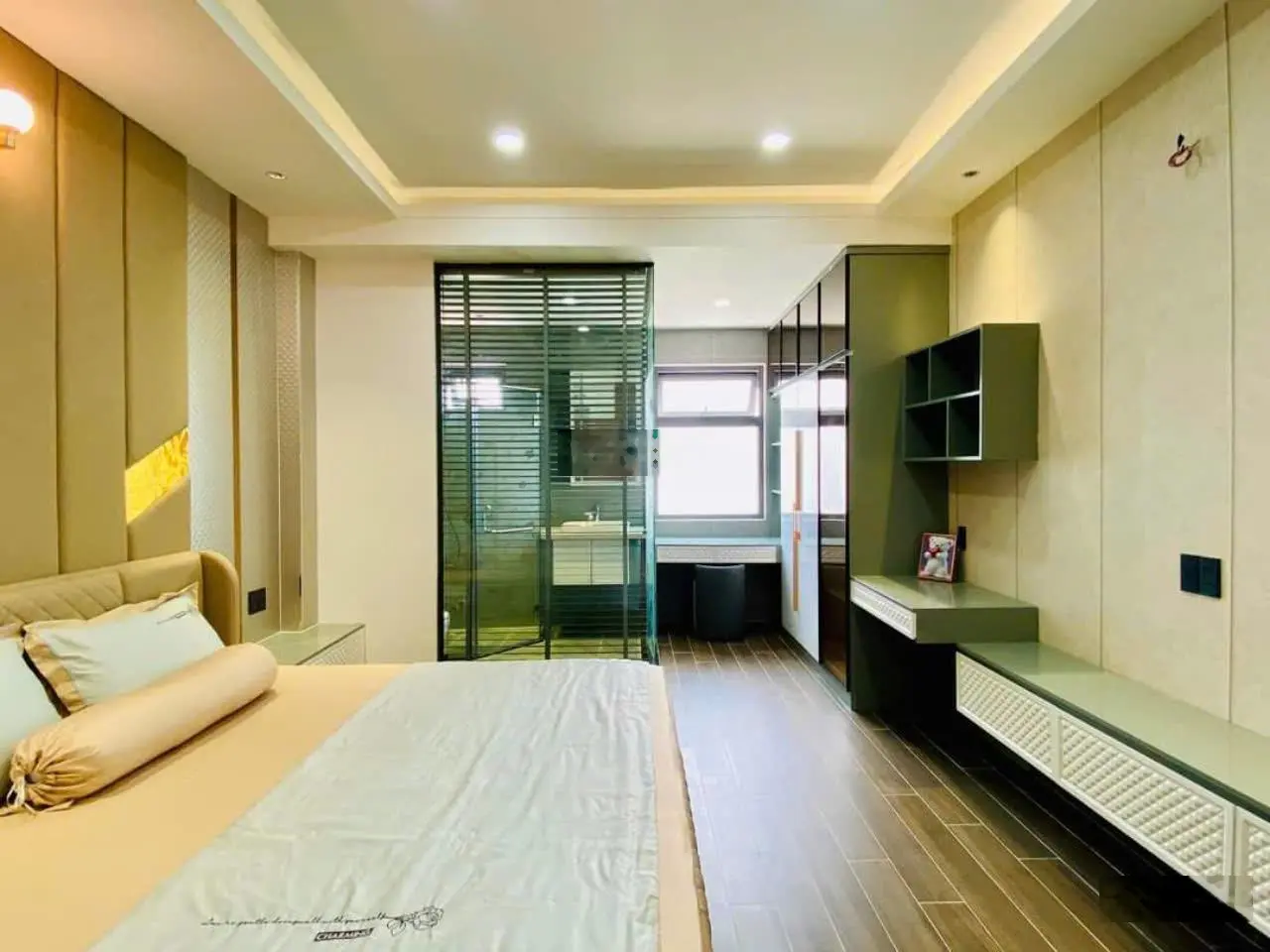 2 Căn siêu phẩm mặt tiền, Nguyễn Văn Khối P11, 4m x 19m. 5 lầu - thang máy=14 tỷ