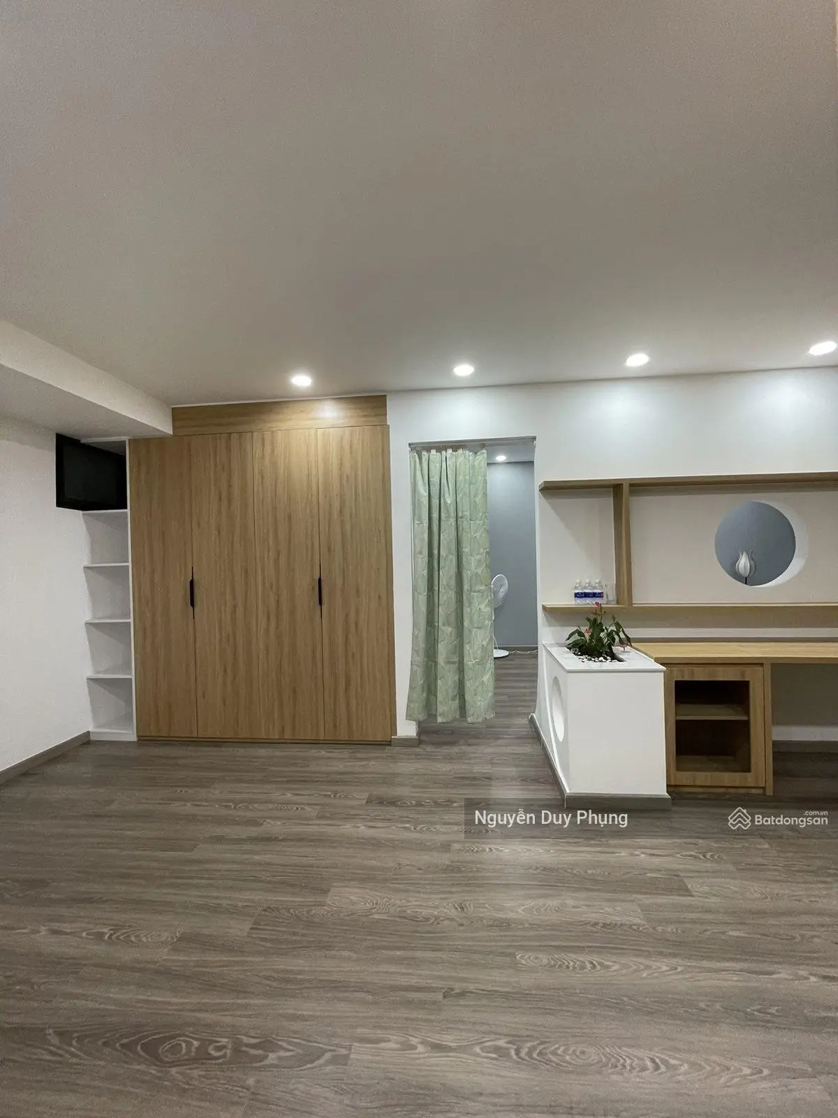Cần bán 5 Căn hộ The View, diện tích 105m2, 2PN-2WC, nội thất cơ bản, tầng cao, view sông Sài Gòn.