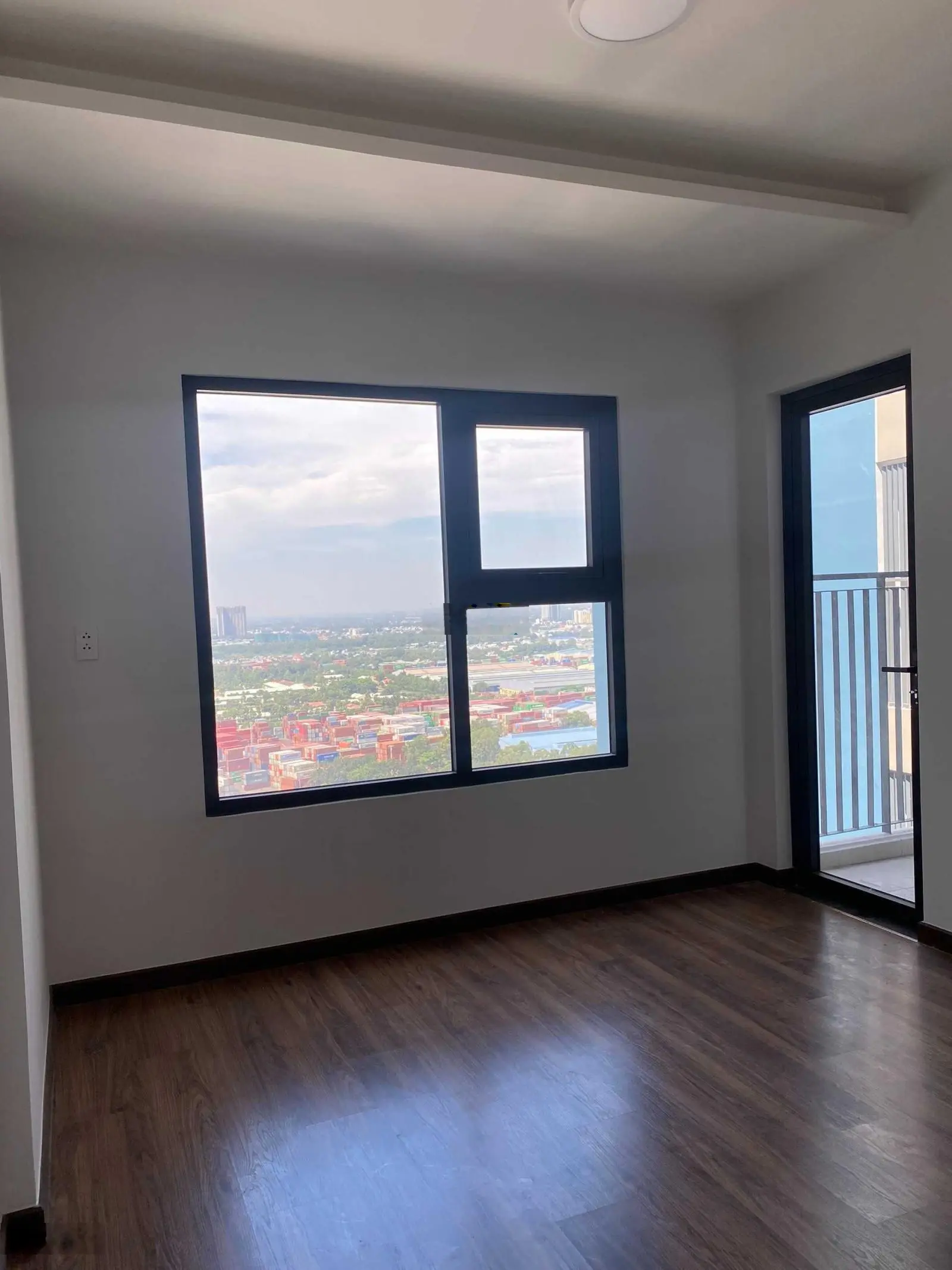 Bán nhanh căn hộ Charm City Dĩ An sẵn sổ công chứng liền cho khách các căn 2pn