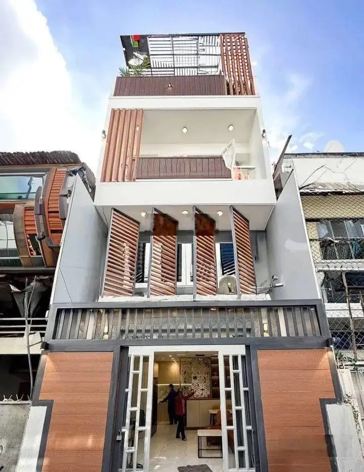 Khách cần nhà đẹp đang cho thuê 35 triệu/tháng, đường Tản Viên - P. 2 - Tân Bình, giá 3TỶ290/73m2