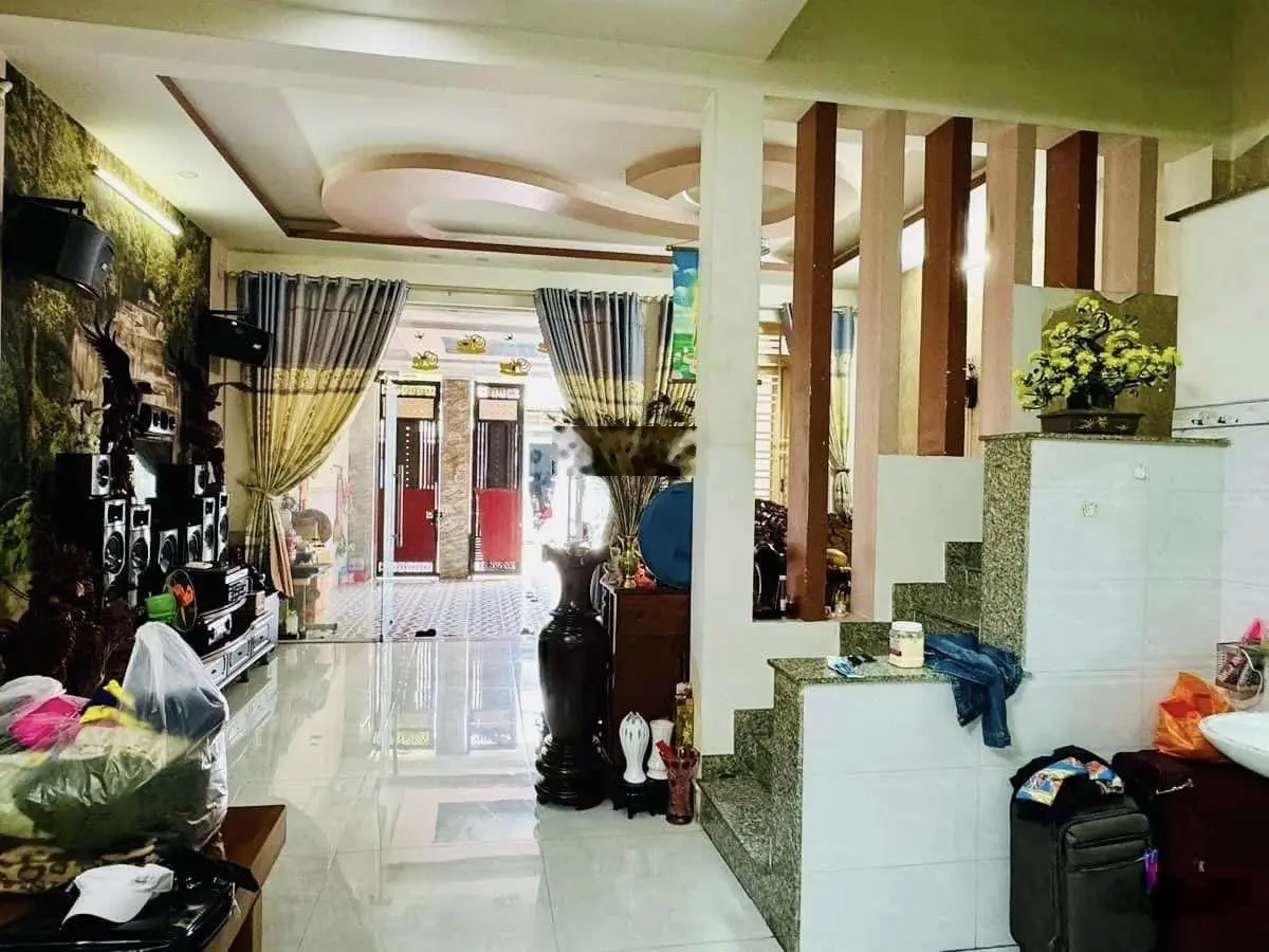Đã giảm 500tr cần bán nhà 72m2 ở Lữ Gia- Q11. Gần sân vận động Phú Thọ,cho thuê 36triệu. Giá 4tỷ350