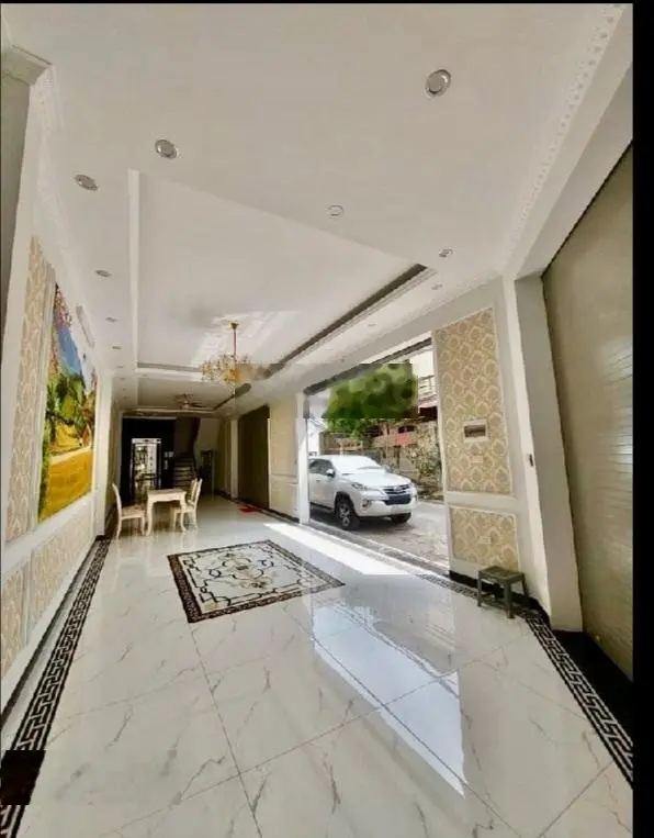 80m2/5t/5mt/12.5 tỷ / ngô gia tự / ô tô chánh/ lô góc kinh doanh/ thang máy