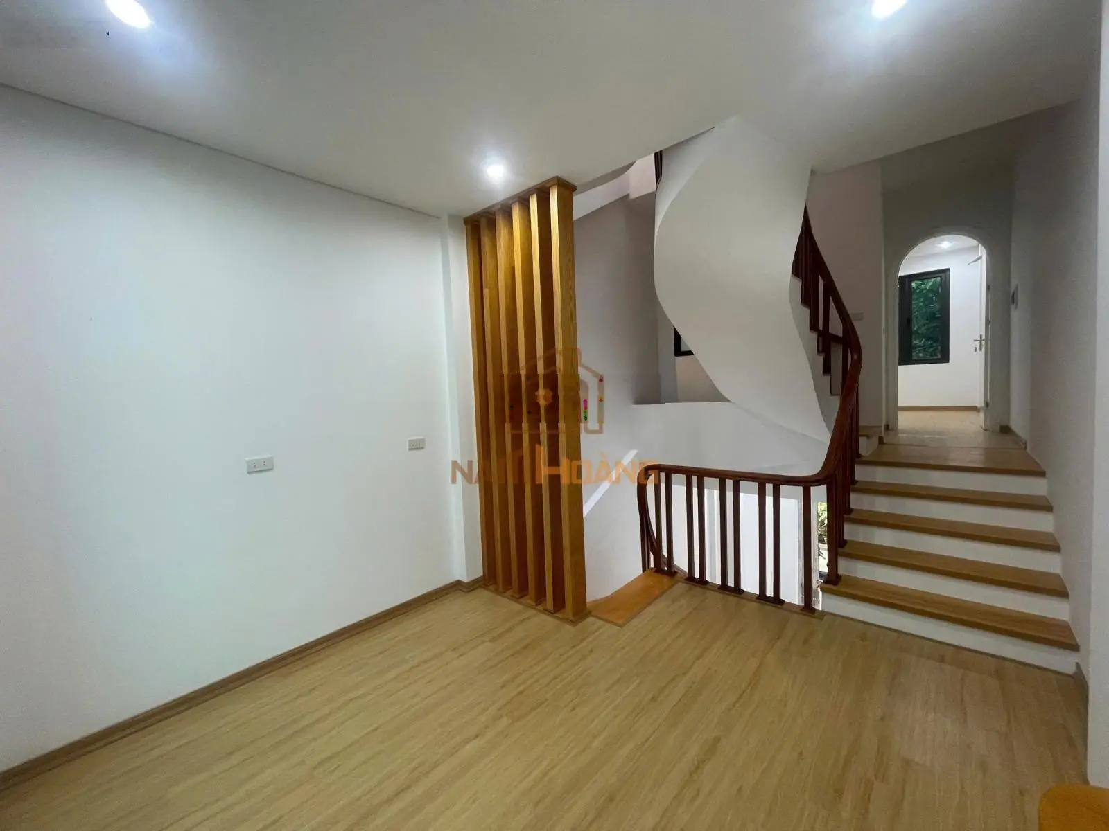 Bán nhà riêng Yên Nghĩa trong đê 40m2 xây 4 tầng độc lập 2 mặt ngõ thoáng gần bến xe Yên Nghĩa