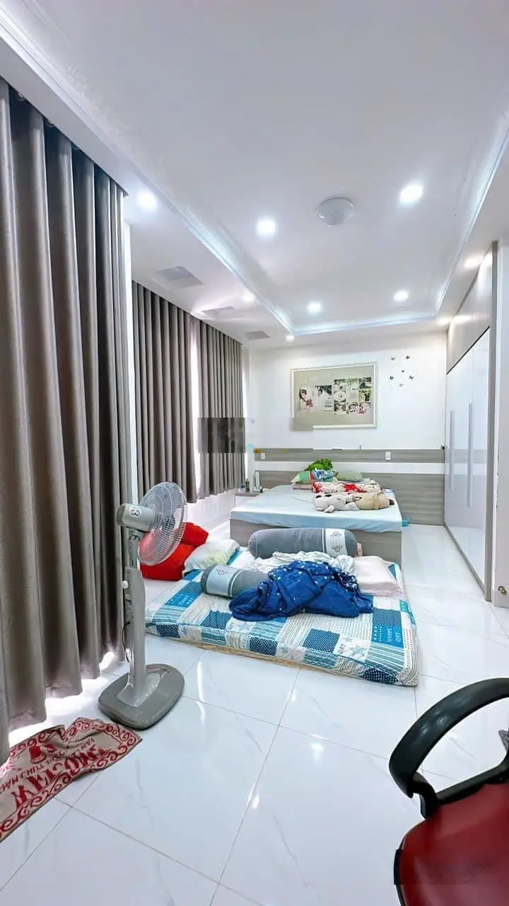 Bán nhà Q4 siêu phẩm mới đẹp 4 tấm full nội thất DT 6*10 hiếm có khó tìm vị trí đẹp chỉ 7T290 TL