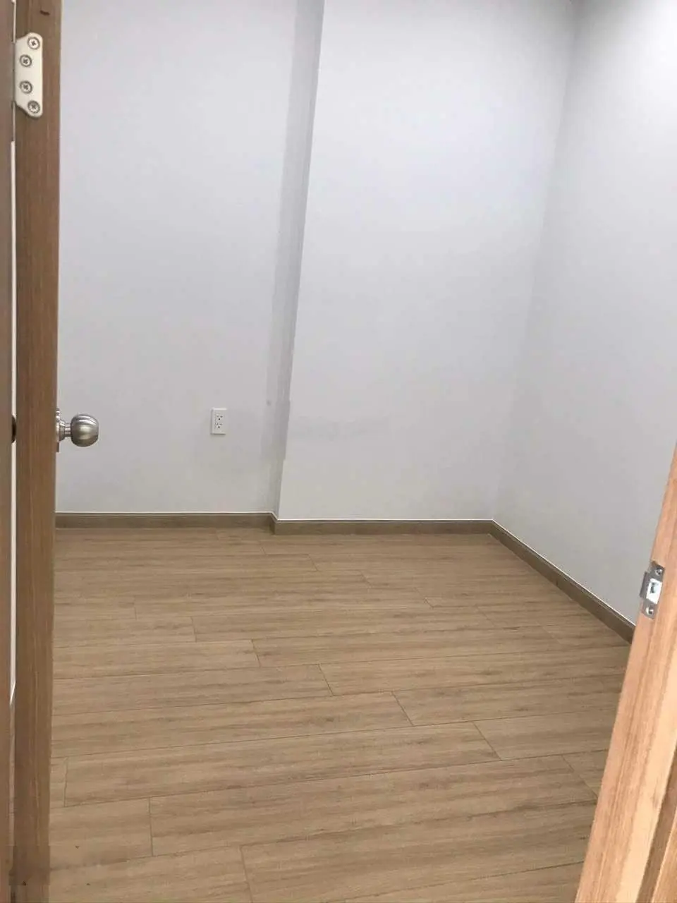 Chủ ngộp bank bán gấp căn hộ Bcons Green View 2PN - 2WC 1tỷ 6 bao thuế phí sang tên.