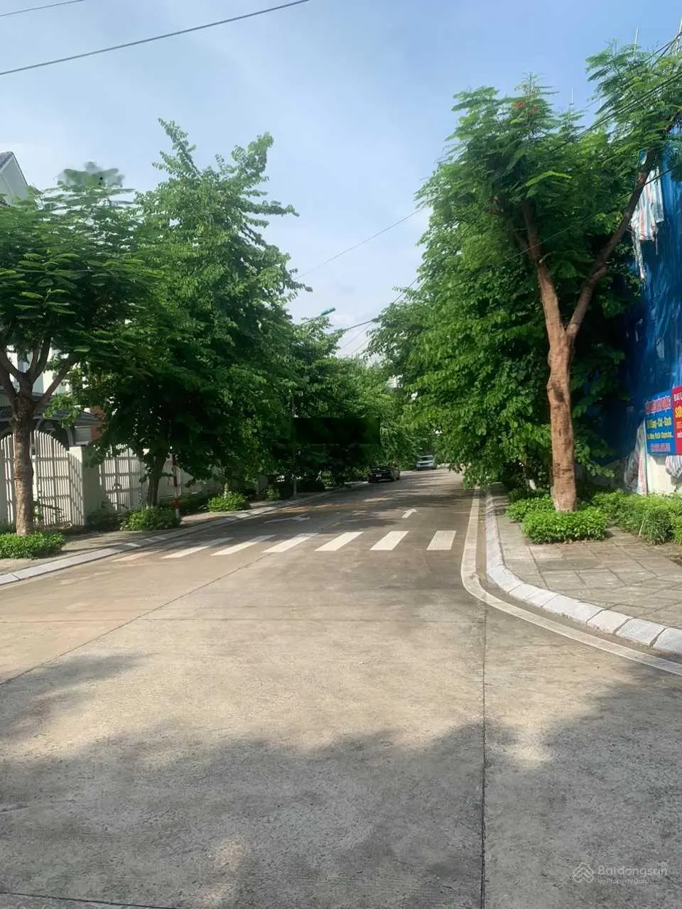 Bán gấp nhà vườn 120m2 Geleximco Lê Trọng Tấn giá tốt nhất thị trường