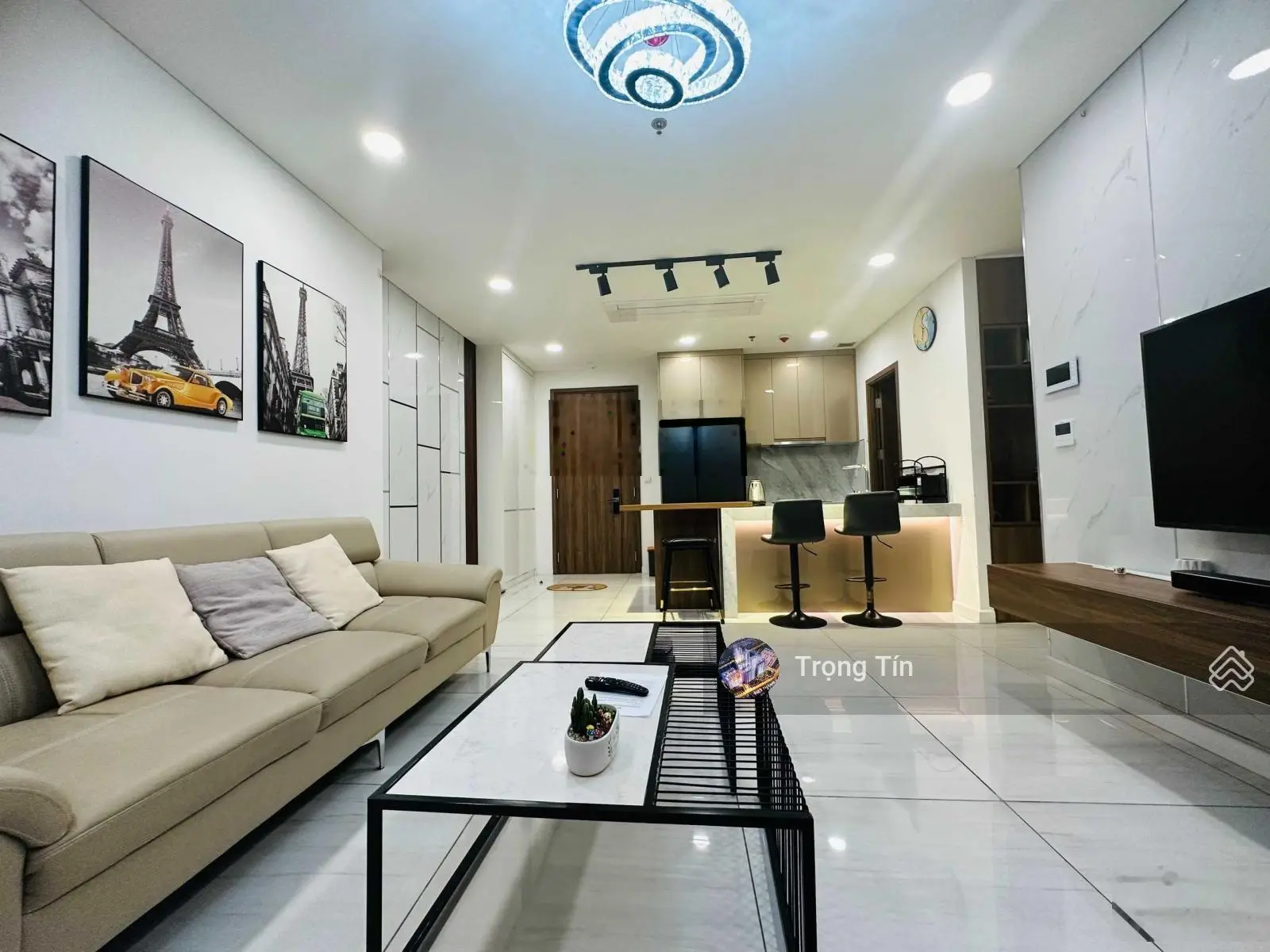 Đại hạ giá! 2PN 73m2 Kingdom 101 tầng đẹp view thoáng giá 5 tỷ, liên hệ Mr Tín 0938 414 ***