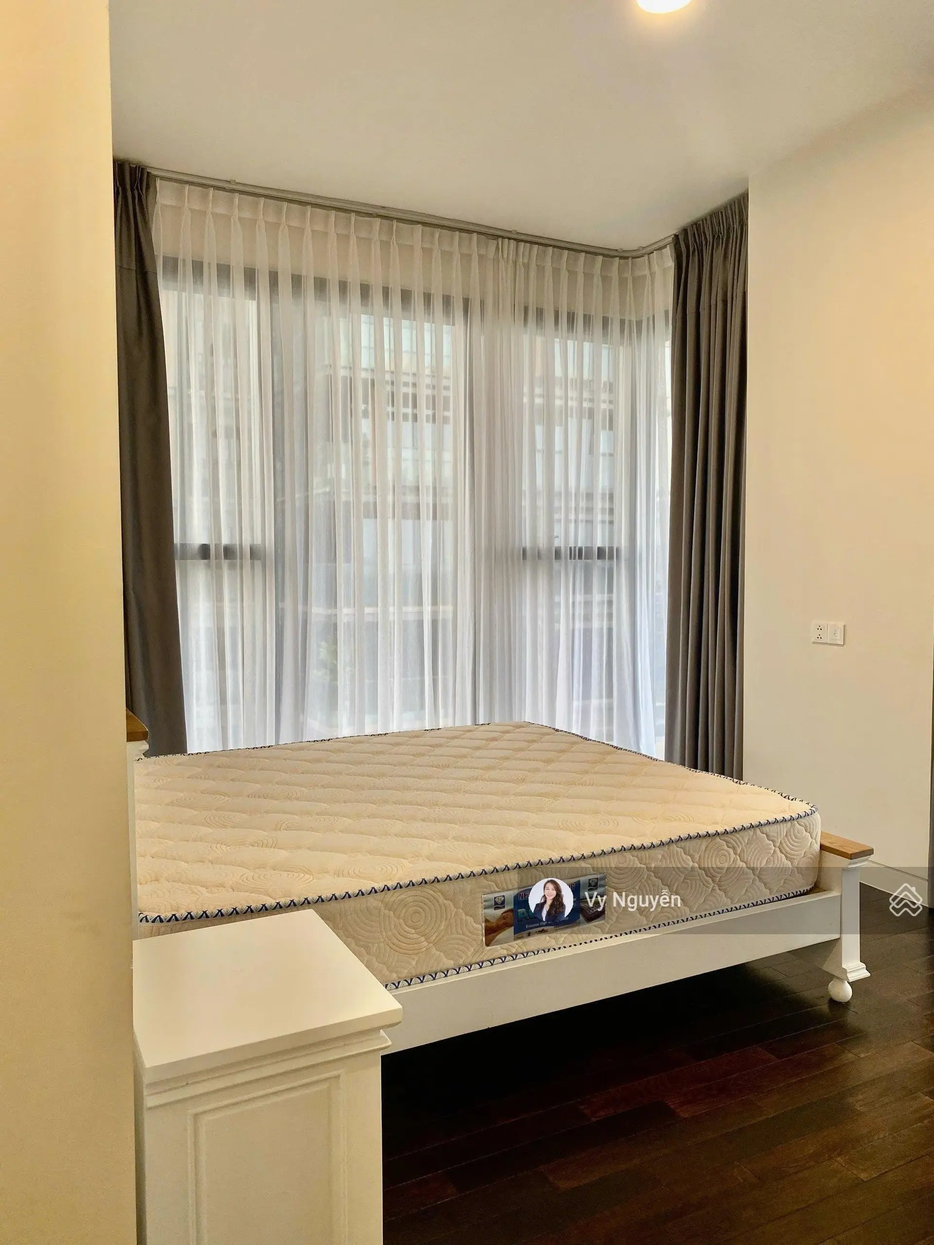 Bán căn hộ 2 phòng ngủ tại Cove Residences thuộc Empire City Thủ Thiêm full nội thất