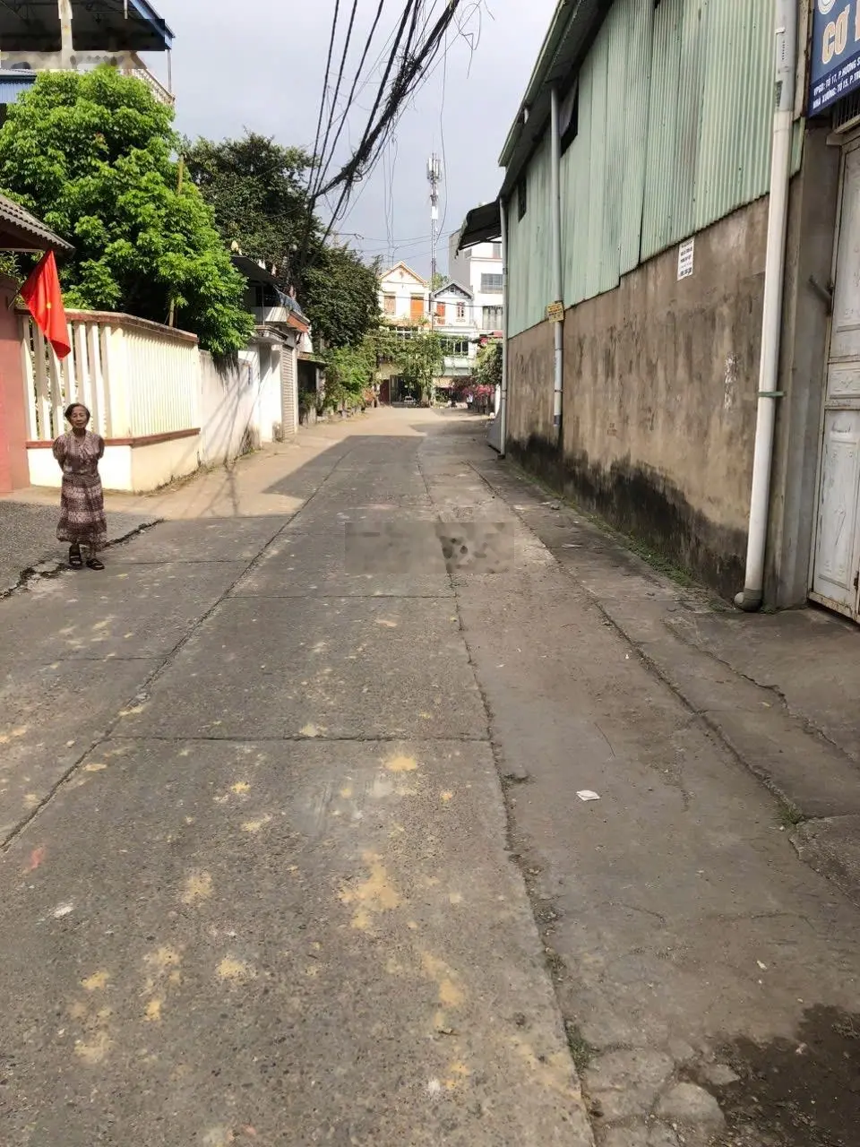 Cần bán lô đất diện tích 103m, full thổ cư với đầy đủ tiện ích, nằm ngay gần chợ Dốc Hanh Gang Thép