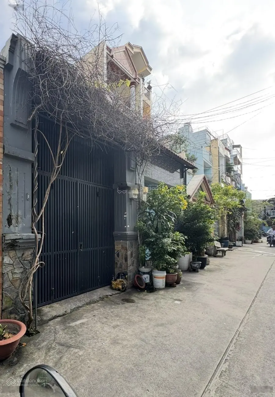 Bán nhà hẻm xe hơi thực tế Tôn Thất Thuyết quận 4