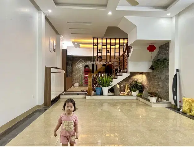 Siêu Hiếm! Nhà Trần Bình, Cầu Giấy - ô tô vào nhà - 56m - mặt tiền 5,4m- nhỉnh 14 tỷ .