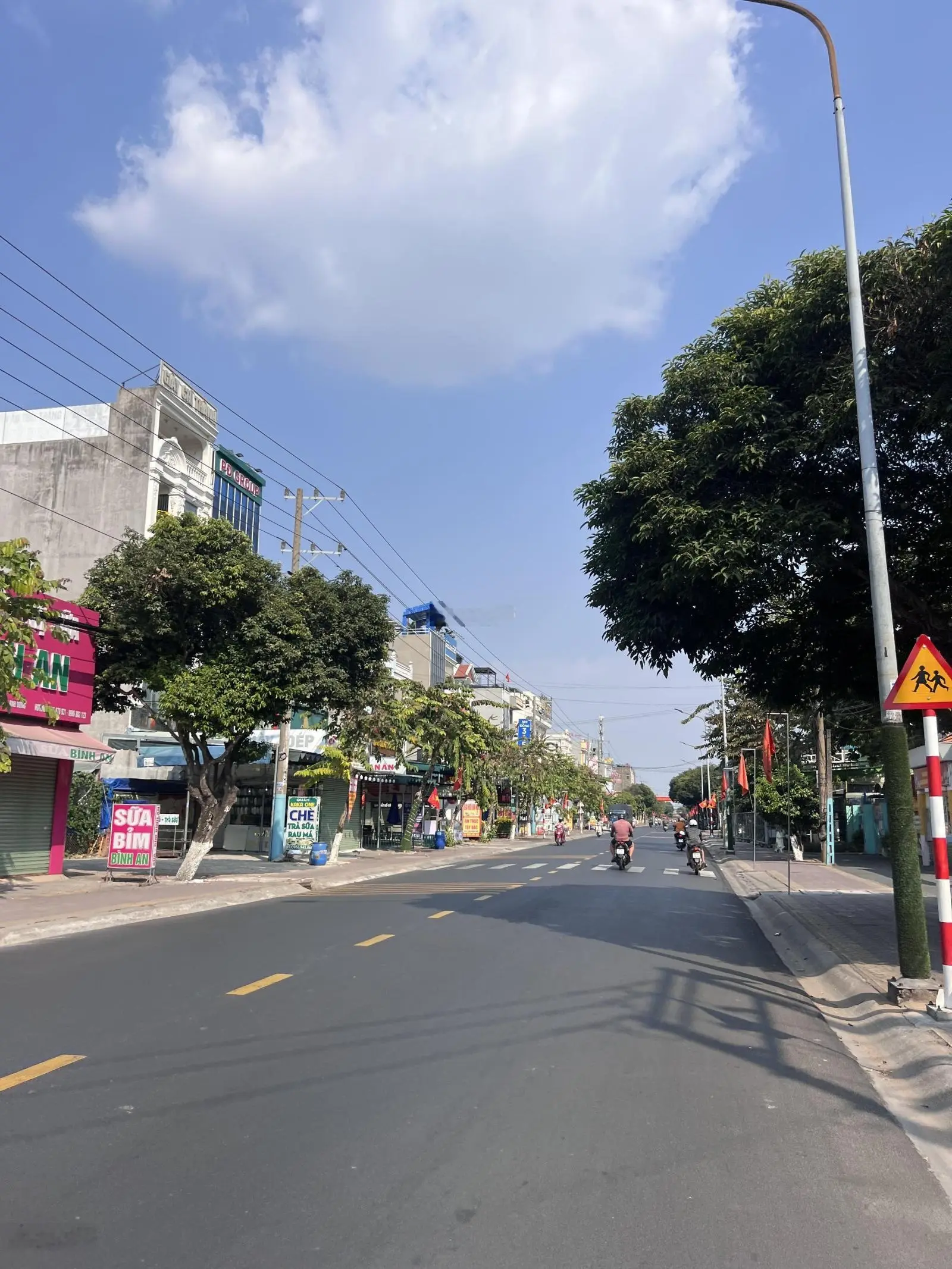 Nhà mặt tiền Lý Thường Kiệt, DT 110m2, ngang 5m, ngay ngã 4 Đương Mồi, kinh doanh sầm uất