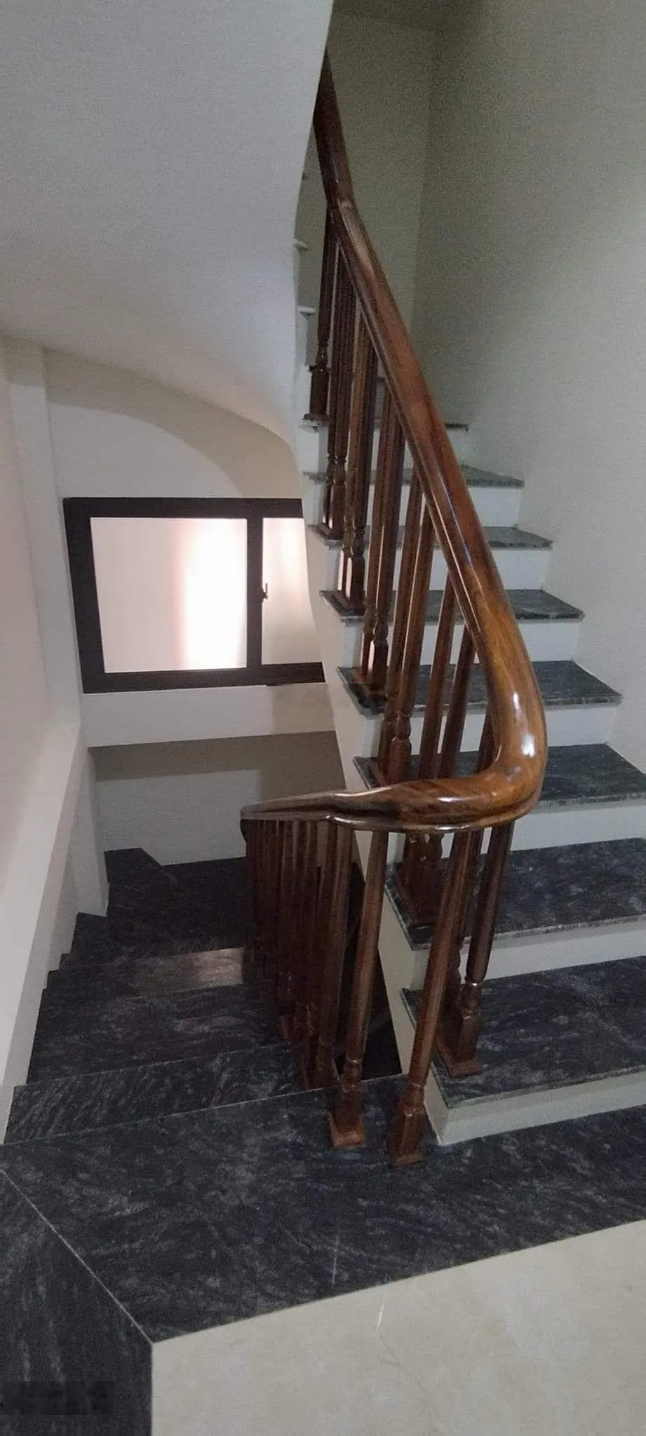 Bán gấp nhà siêu vip Quan Hoa phân lô dân xây 36m2 x 7 tầng, mặt tiền 6m thang máy ô tô vào nhà
