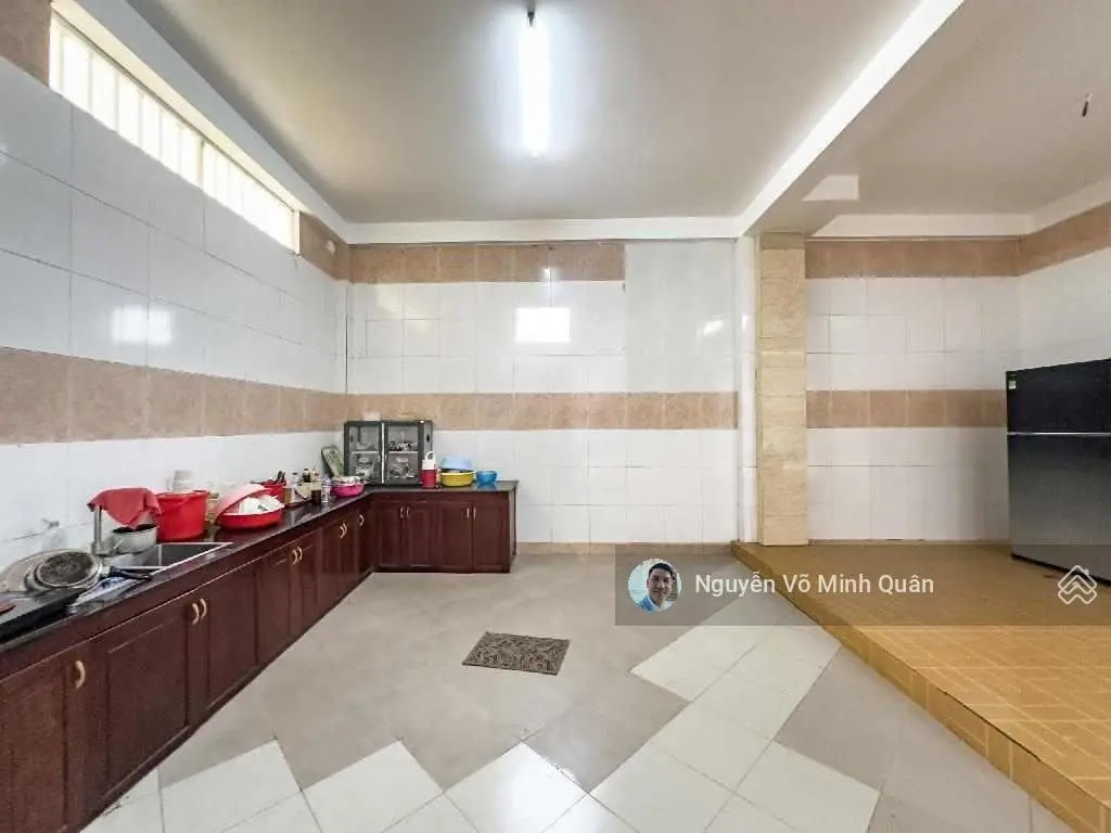 Biệt thự mặt tiền thị trấn Hóc Môn. Ngay chợ Hóc Môn. DT 11mx35m. 385m2. 3 tầng. Nhỉnh 12tỷ TL