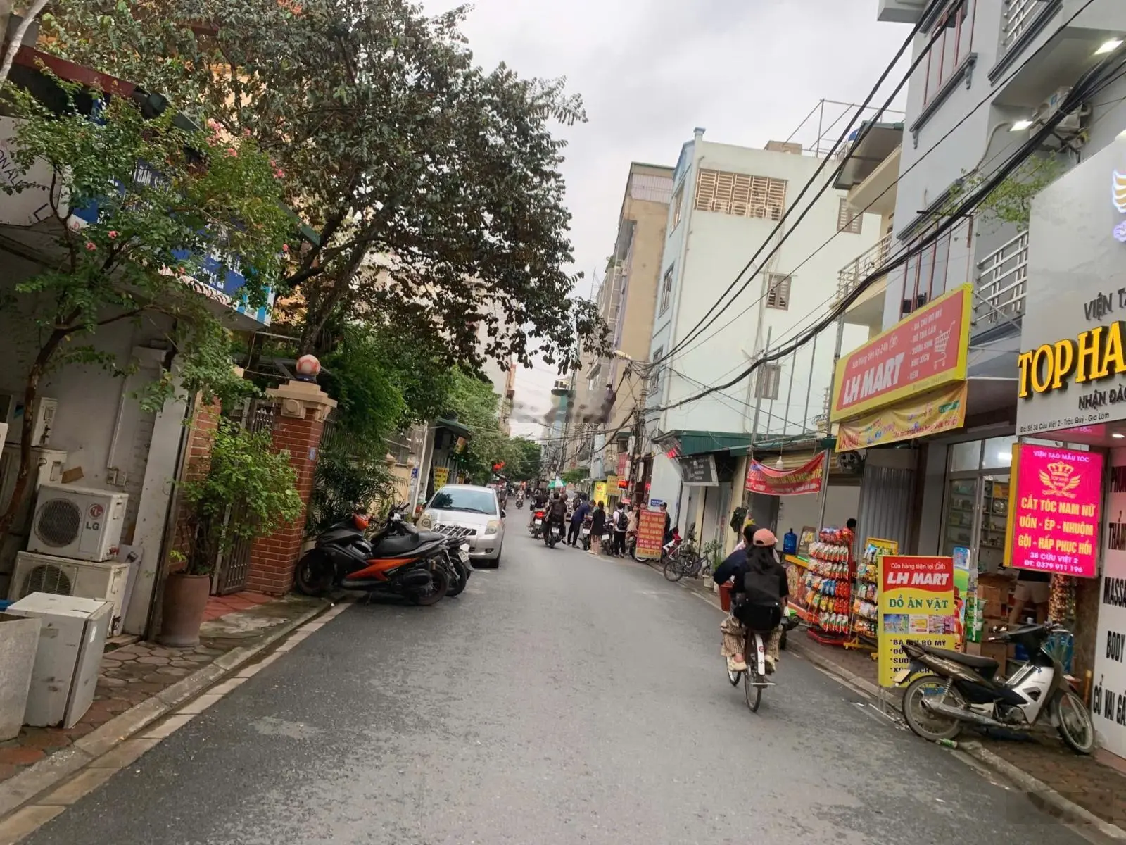 Hàng hiếm tại Cửu Việt: bán nhà 2 tầng, 67m2, giá 8,2 tỷ. LH 0962 965 ***