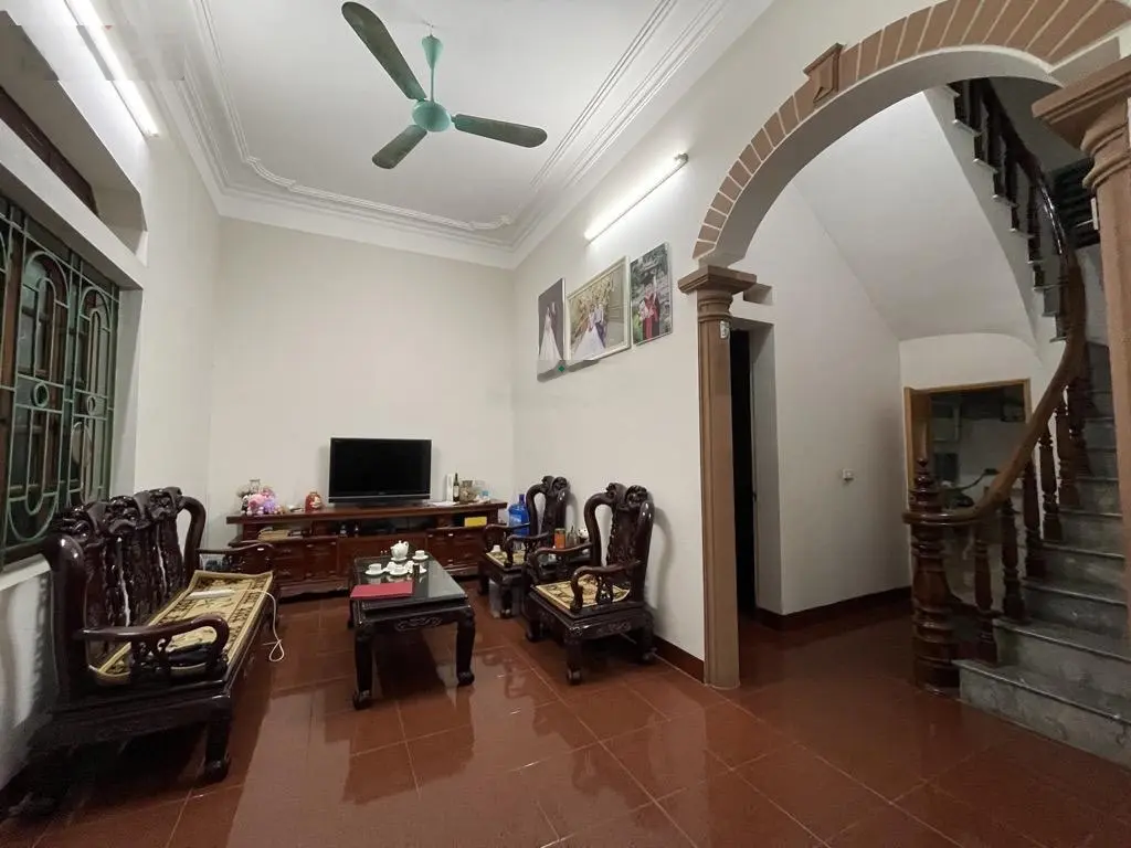 Bán nhà riêng tại Xã Bắc Hồng, Đông Anh, Hà Nội, 9,3 tỷ, 122m2, 4PN, 2WC sở hữu đất vàng sát vinbh