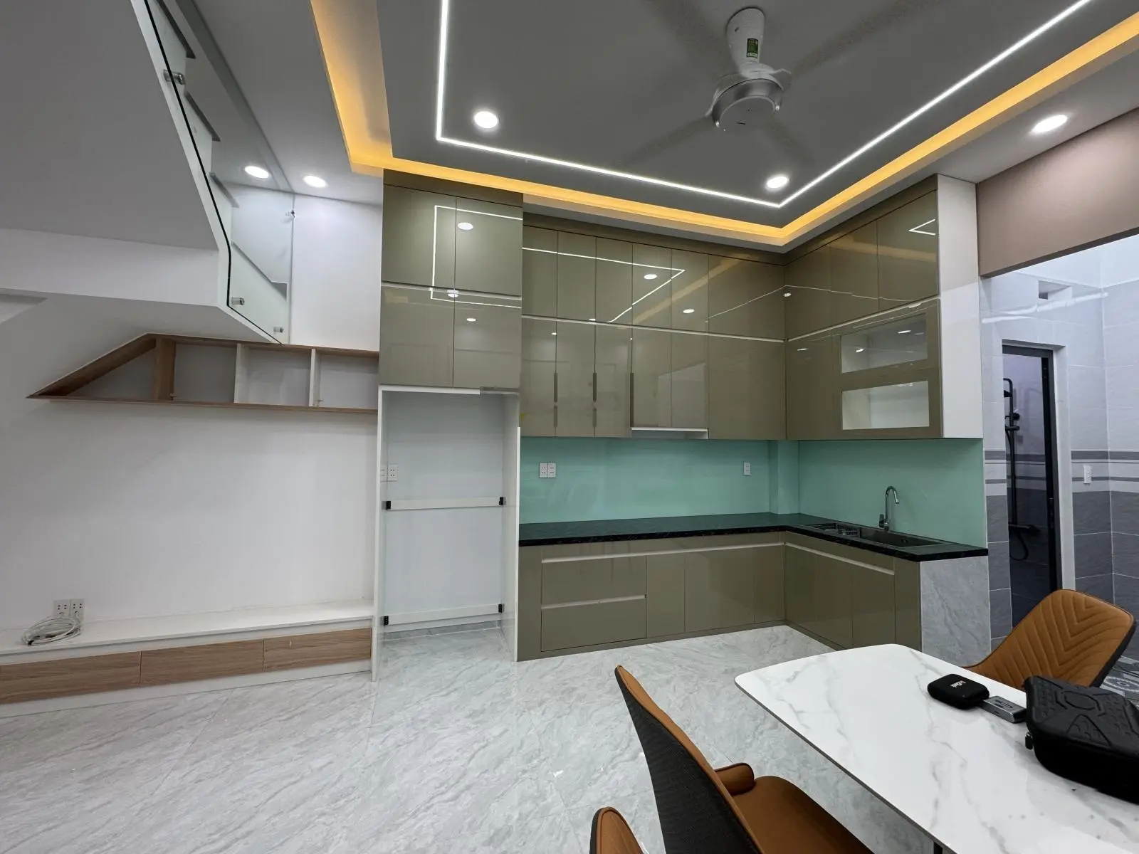 Nhà Bình Hoà , TP Thuận An Ngay KCN Vsip1, Chợ 434 ( Sổ Đã Hoàn Công).