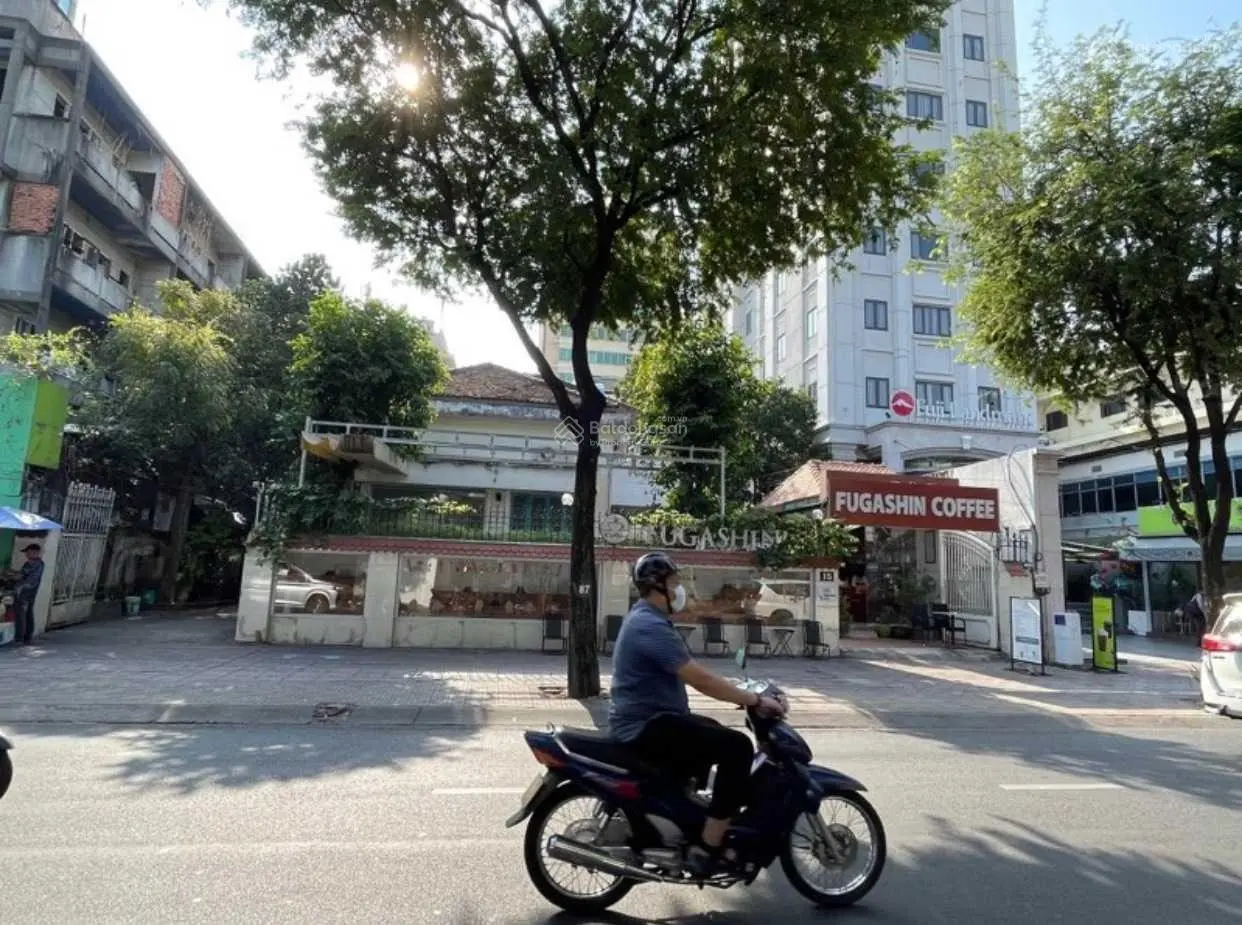 Hàng Kín - Bán Đất (C4) Tú Xương Quận 3 Ngang 18x20 CTXD: Hầm 7 Tầng HĐT: 8000$/tháng Giá 120 tỷ