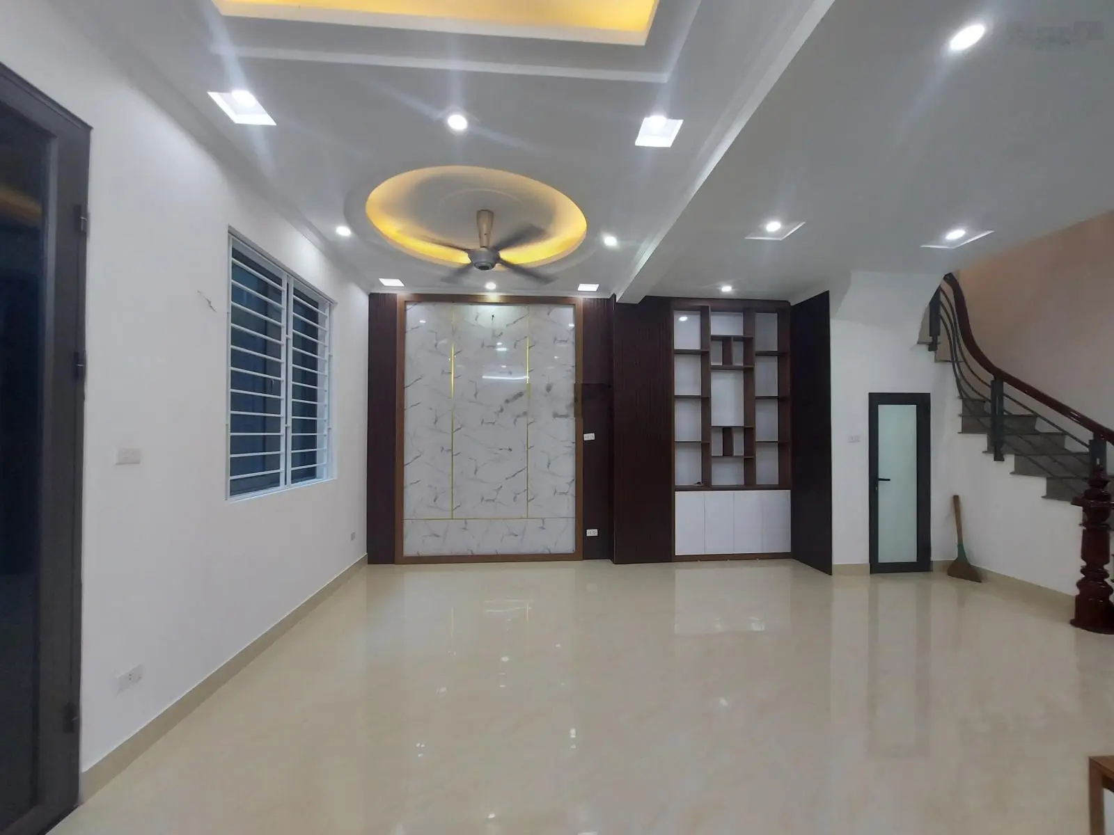 Bán Nhà mới đẹp long lanh ngõ phố Kim Ngưu, Quận HBT HN DT 35m2 5tầng MT 4,76m giá 6,5tỷ vị trí đẹp