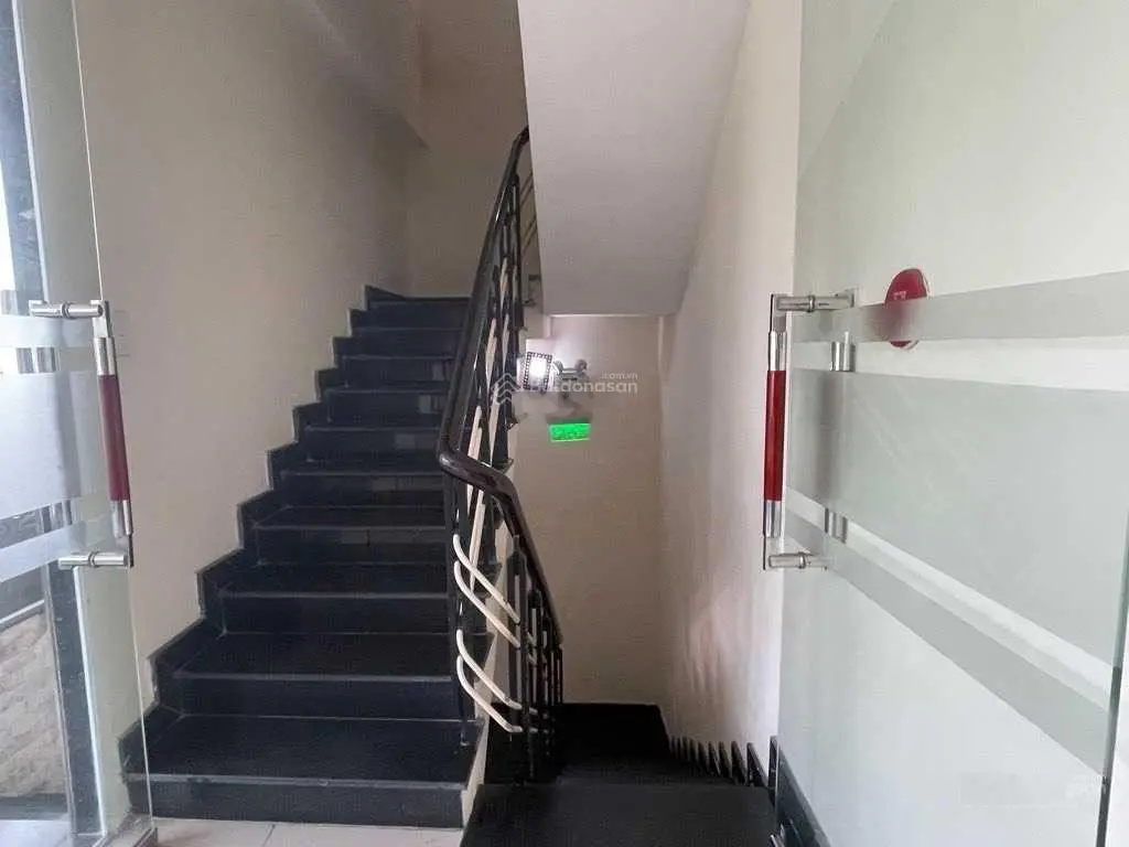 Bán tòa căn hộ Hải Châu đường Ông Ích Khiêm 7 tầng thang máy dòng tiền 45tr/th
