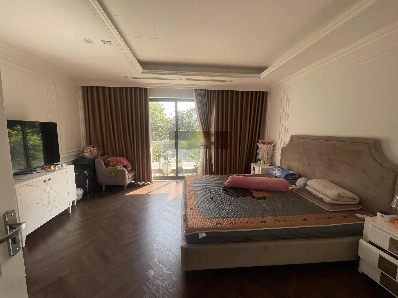 Bán liền kề diện tích 108m2, 5,1m mặt tiền, trước nhà ô tô tránh, dừng đỗ ngày đêm, gara ô tô