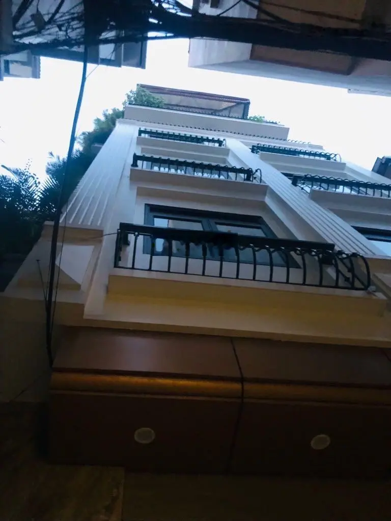 Bán toà nhà Đào Tấn, phân lô vỉa hè oto tránh, lô góc, 70m2 x 8 tầng thang máy, MT 6m giá 20 tỷ TL