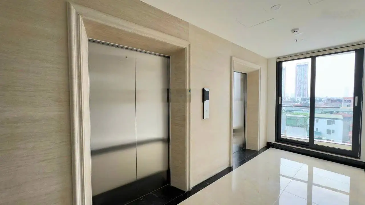Bán tòa nhà mặt phố Phạm Văn Đồng đang cho thuê dòng tiền ổn định 5 tỷ/1 năm xây dựng 10 tầng full