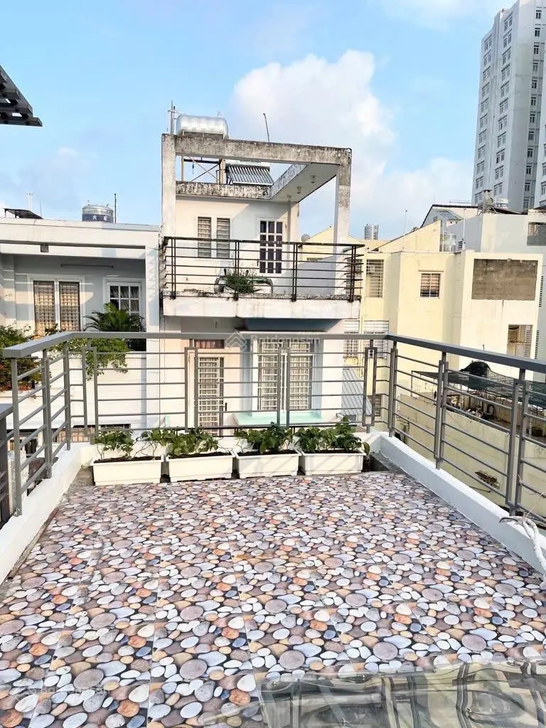 Nhà bán hẻm 4m Nguyễn Thị Nhỏ - nhà mới - 4 tầng sổ đầy đủ 5,9 tỷ