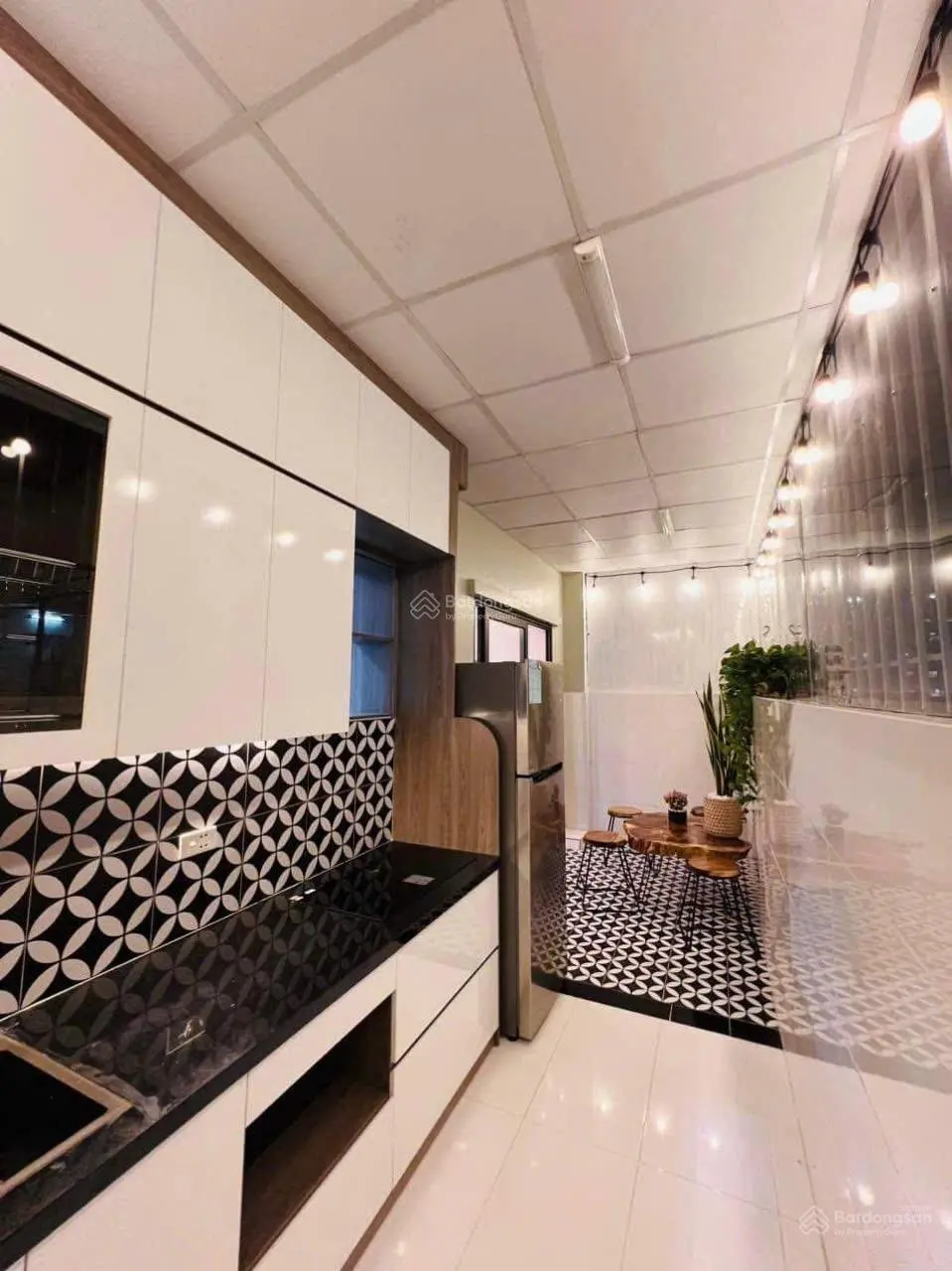 Bán gấp căn 67m2, 2ngủ&1vs HH4C Linh Đàm Hoàng Mai. Lh: 0966 455 *** em Thuỷ