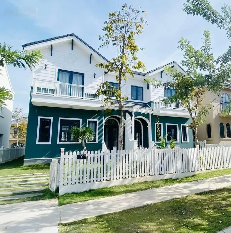 Biệt thự Novaworld Phan Thiết hướng Đông Nam gần hồ bơi Giá: 4.4 tỷ Bao thuế phí LH: 0966765282