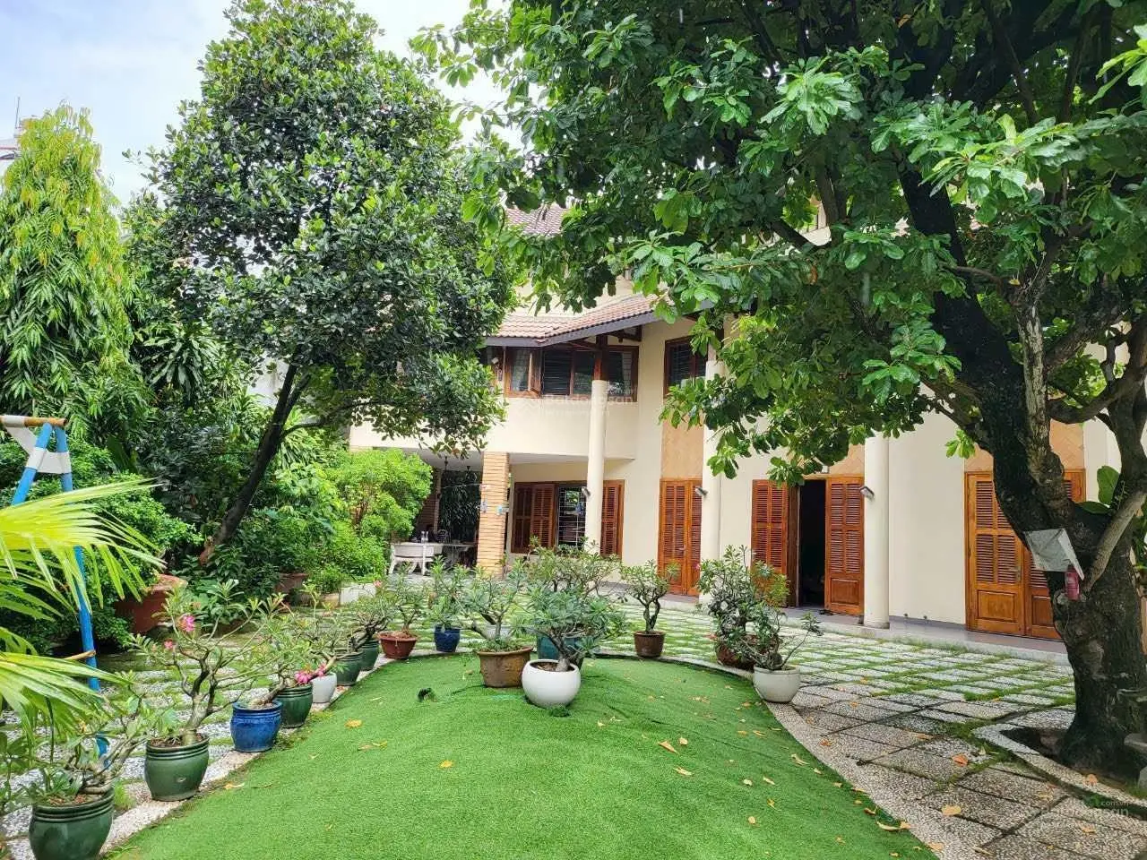 85 tỷ - biệt thự 950m2 - chỉ 89 triệu/m2 - sở hữu biệt thự sân vườn ngay đường Trần Não