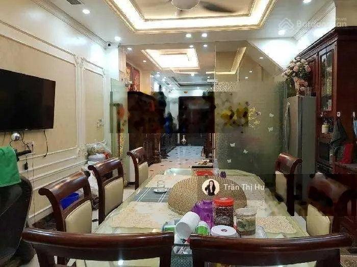 Siêu biệt thự Hồ Tây, sát quận ủy Tây Hồ, khu Vườn Đào, 100m2, 6 tầng thang máy, gara 2 ô tô, 47 tỷ