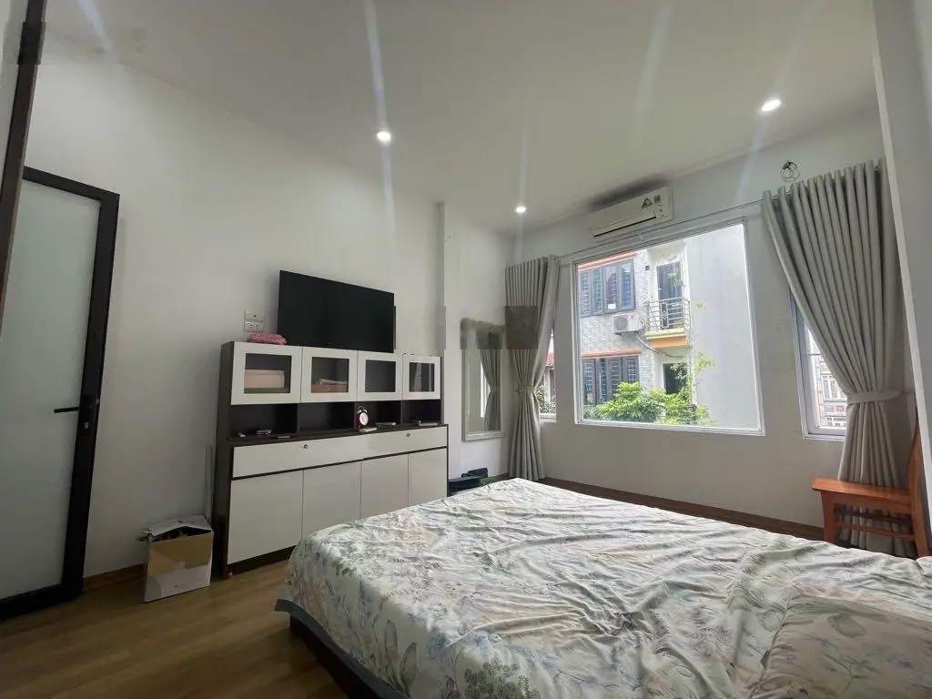 Phân lô vỉa hè ô tô tránh - gần mặt phố Chiến Thắng - dân xây kiên cố chắc chắn, 40m2 chỉ 10.1tỷ