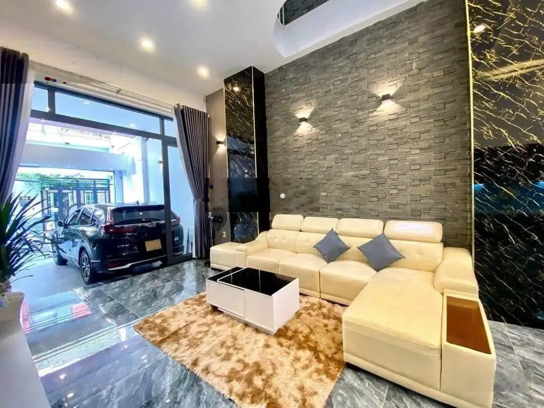 Nhà đẹp hiện đại đường lớn Nguyễn Thị Minh Khai - Bến Nghé - Q1, 66,5m2 cho thuê 38 triệu