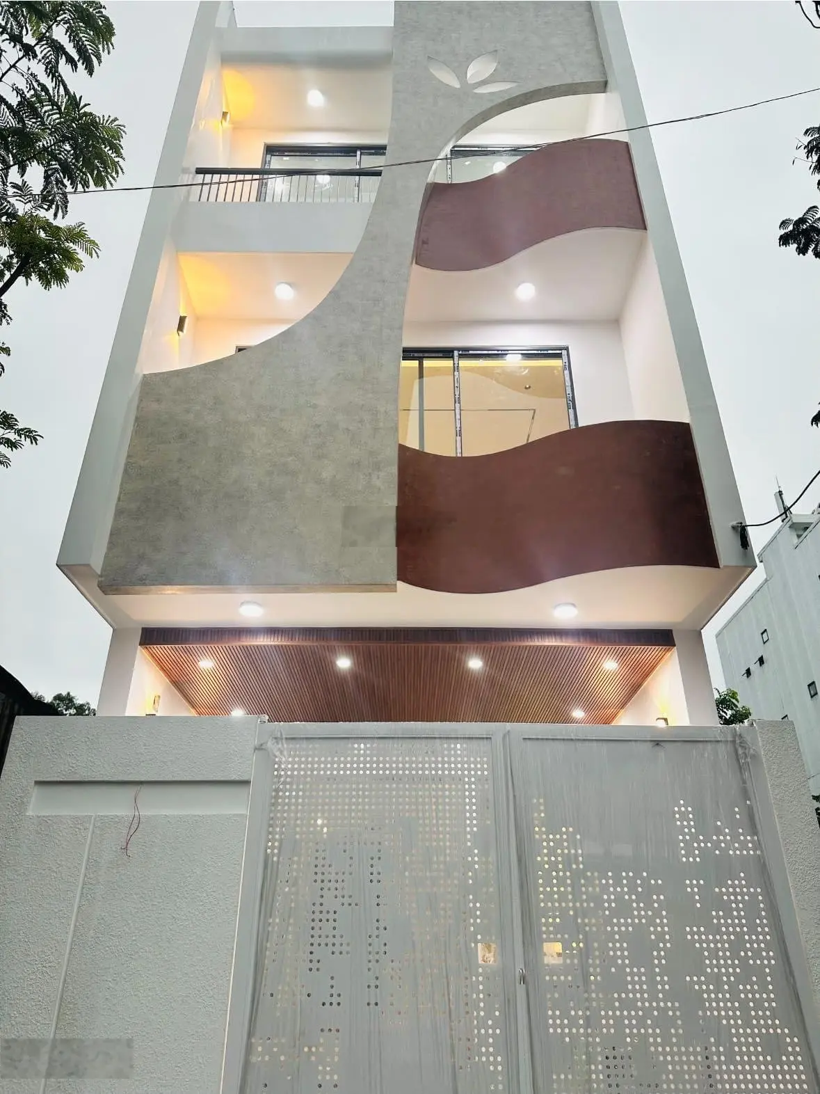 Bán nhà 3 tầng 3 mê MT Hoà Phú 3 - Hoà Minh đối diện Quận Liên Chiểu gần khu E Kim Long