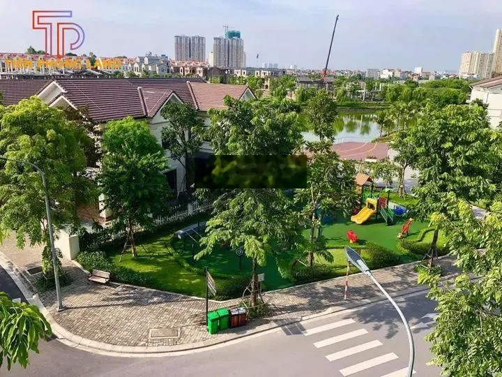 Chính chủ bán nhanh biệt thự Vinhomes Thăng Long trục chính, gần hồ, giá tốt nhất TT