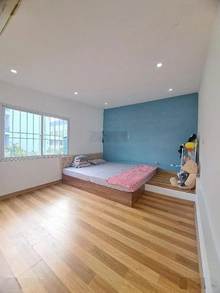 Bán TT Nghĩa Tân, Cầu Giấy, nhà đẹp ở ngay, DT 60m2 giá 2.65 tỷ