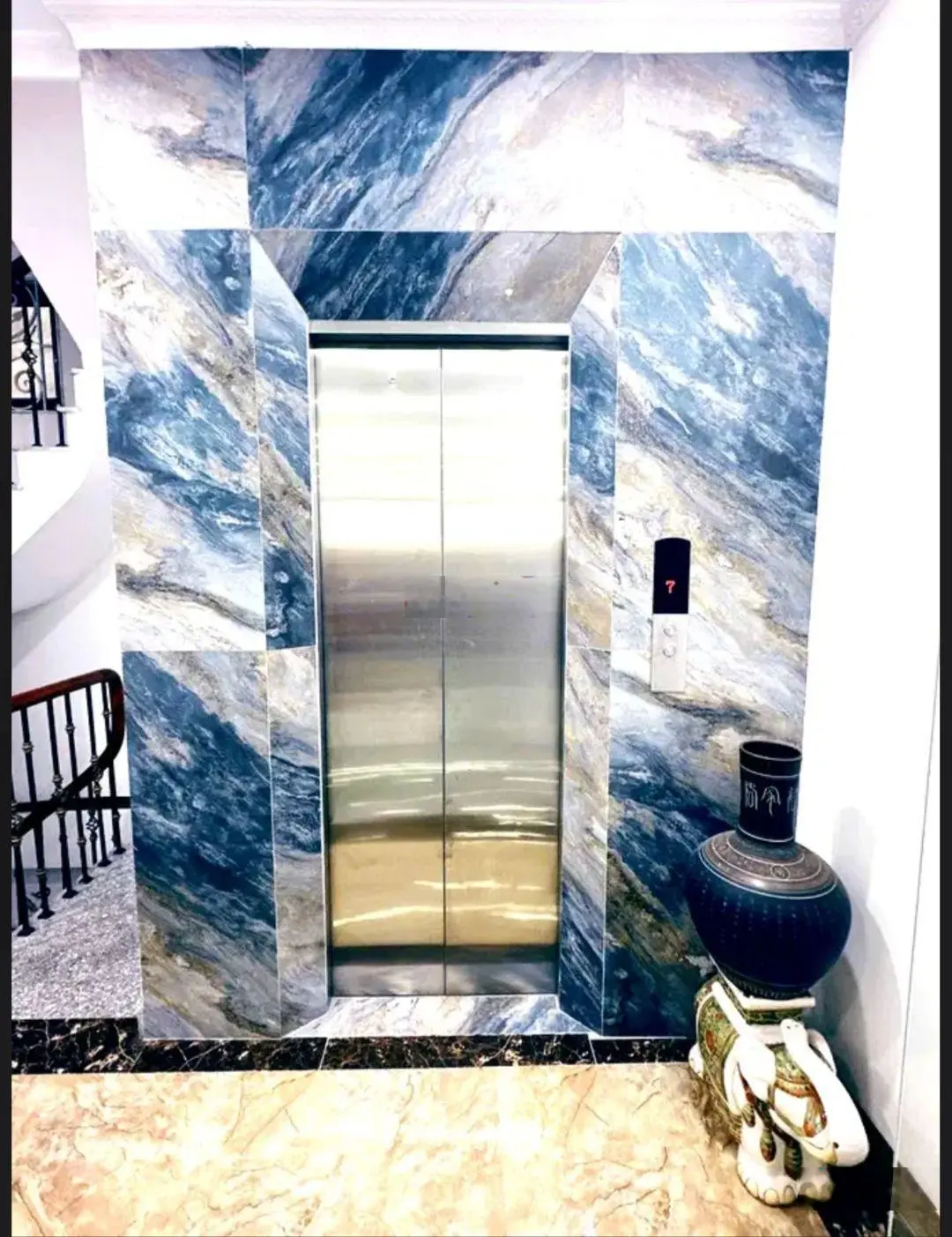 Chính chủ gửi bán nhà Trần Duy Hưng diện tích 57m2, 7 tầng thang máy full nội thất