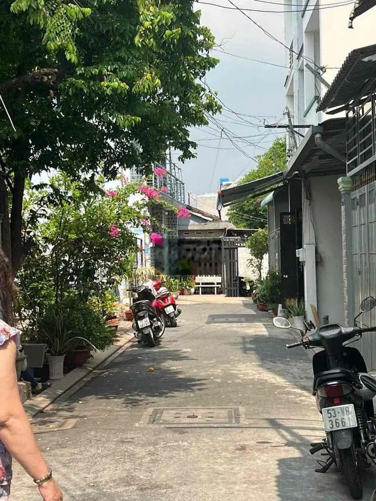 Bán nhà tự xây kiên cố, 551 Lê Văn Khương, hẻm xe hơi, Giá giảm nhiều