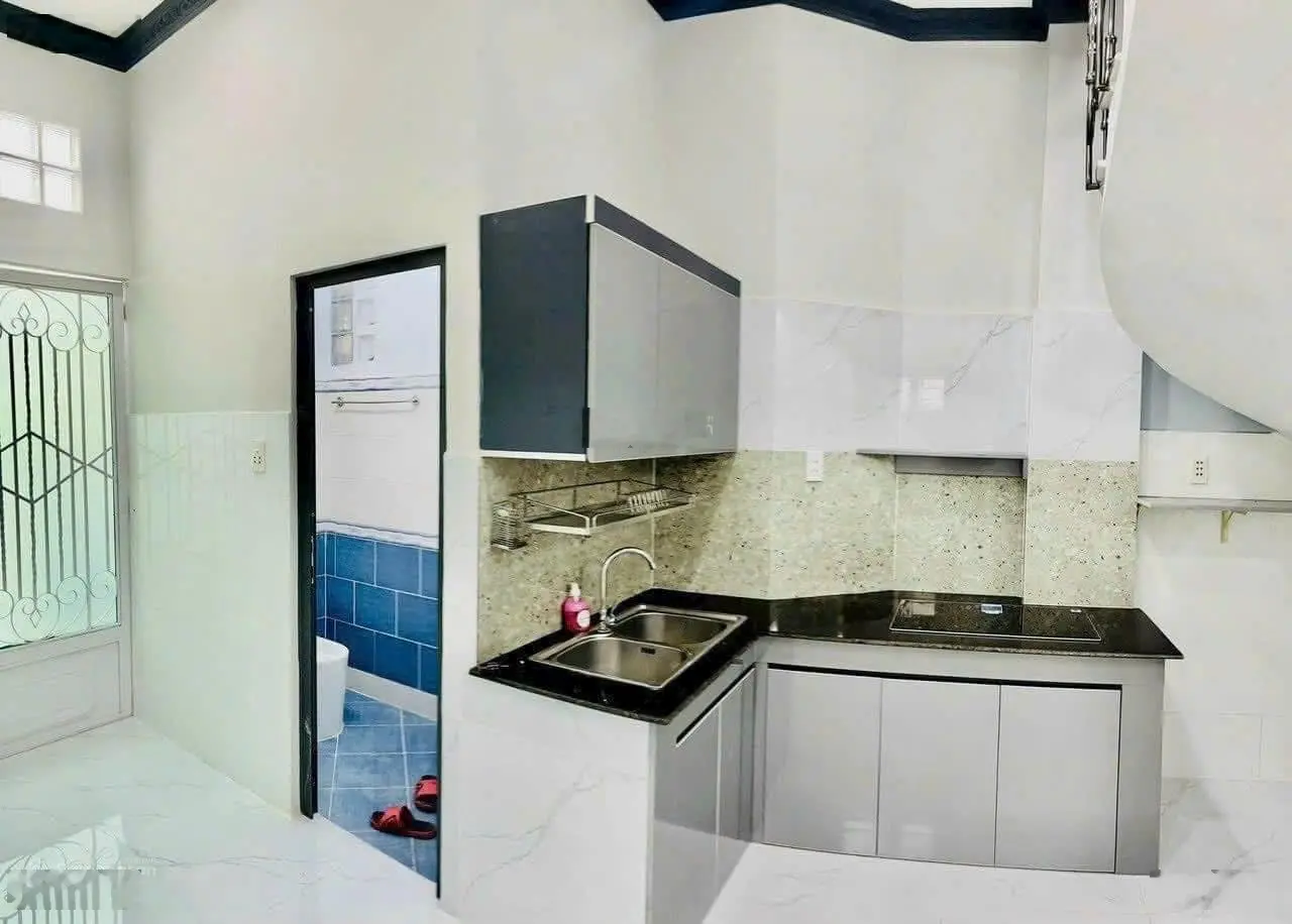 Nhà đẹp bán gấp công chứng trong tháng 9 đường Nguyễn Văn Thương P25 Bình Thạnh 36m2 SHCC 2tỷ780