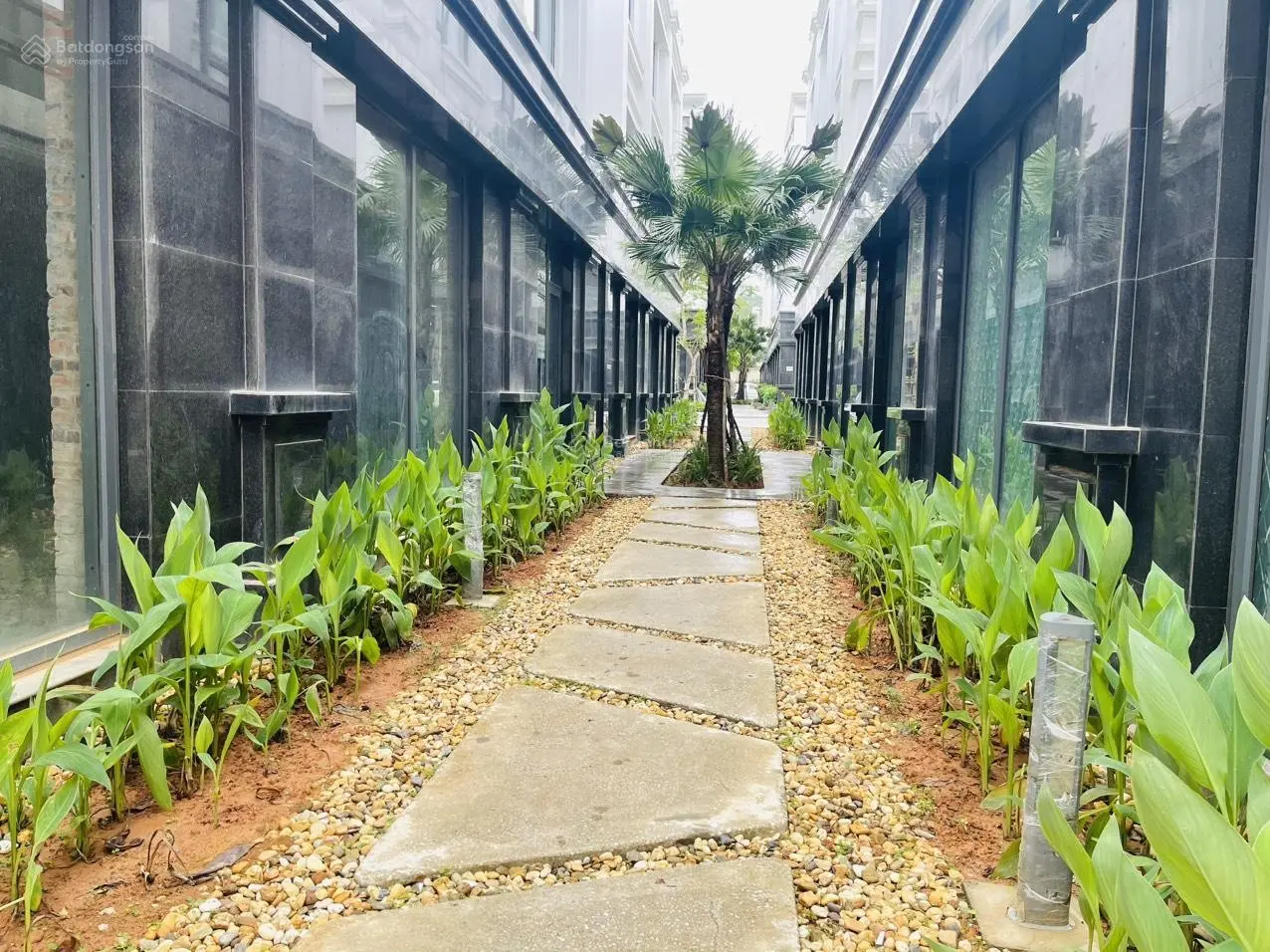 Tôi đang cần bán nhanh Sh2 - 25 thuộc KĐT Apec Diamon mặt đường Quốc Lộ 1A Lạng Sơn
