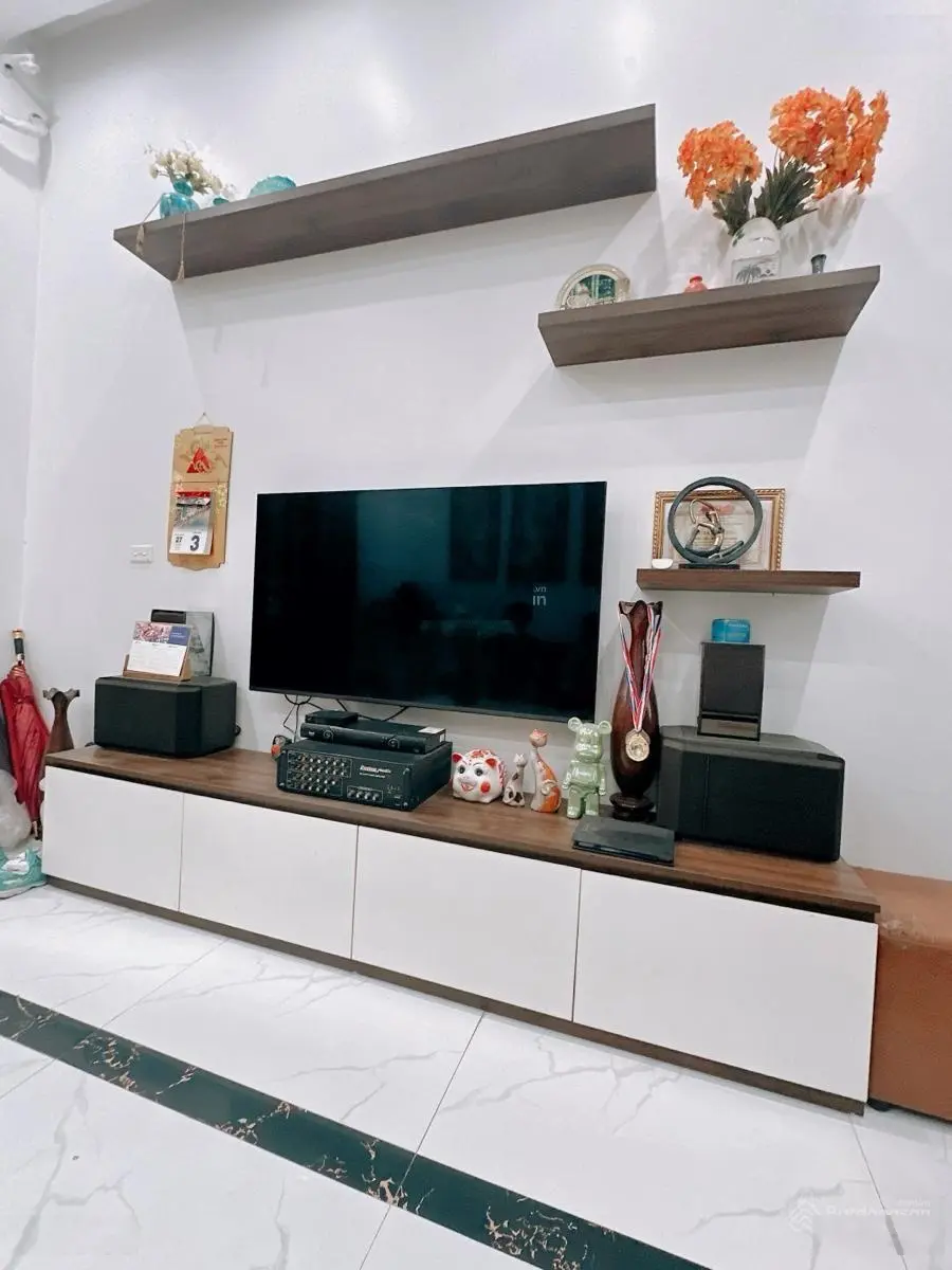 Bán Gấp nhà đẹp cầu Diễn 63m2 x 3 tầng mặt tiền 4m dân xây chắc chắn ngõ ô tô đỗ cửa
