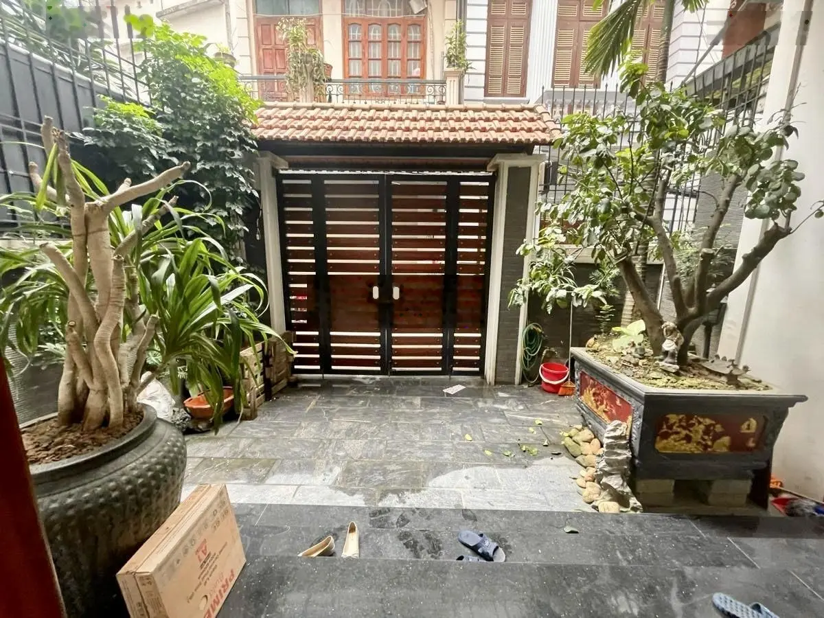 Nhà đẹp Khương Trung, ngõ thông, gần phố, trước nhà 3m, dân xây 3 thoáng, nội thất xịn, 108m*4T