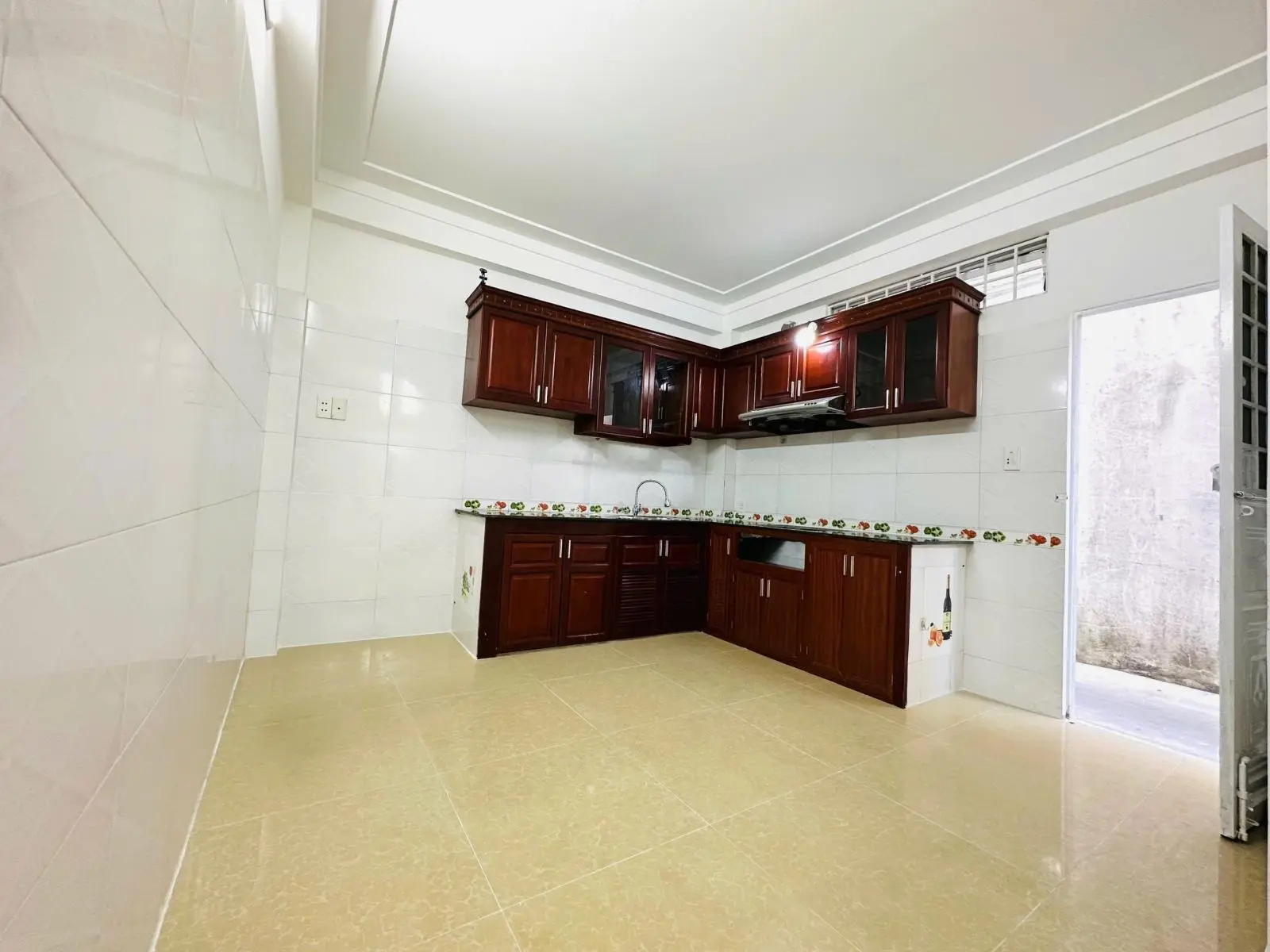 Bán nhà 3,5 tầng mặt ngõ 116 Chợ Hàng cũ