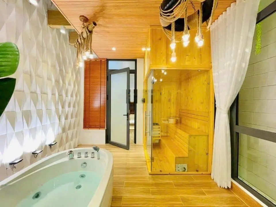 Chủ ngộp ngân hàng bán lỗ gấp nhà 800 triệu. 1 trệt3 lầu.DT 100m2 ở đường Phú Lợi , Thủ Dầu Một,BD.