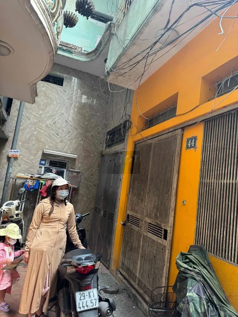 Tôi bán nhà Ô CHỜ DỪA TÔN ĐỨC THẮNG 4T 68m ra phố TRƯỚC NHÀ RỘNG 3m