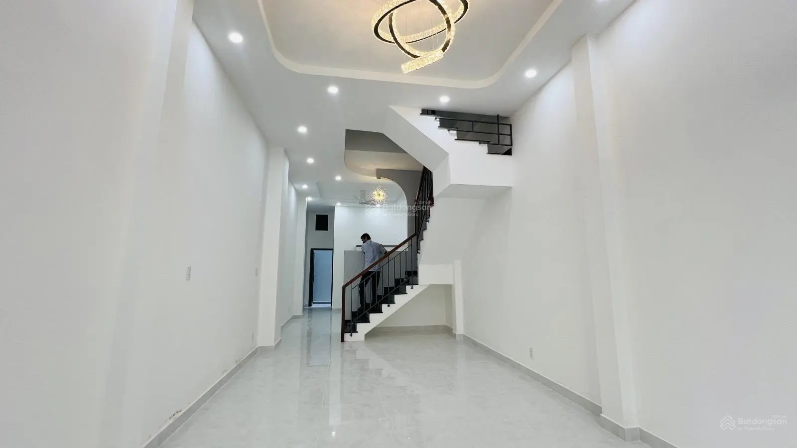 Bán nhà đẹp HXH Dương Bá Trạc - 66m2 ôtô ngủ Nhà - khu dân trí, an ninh - hoàn công đầy đủ