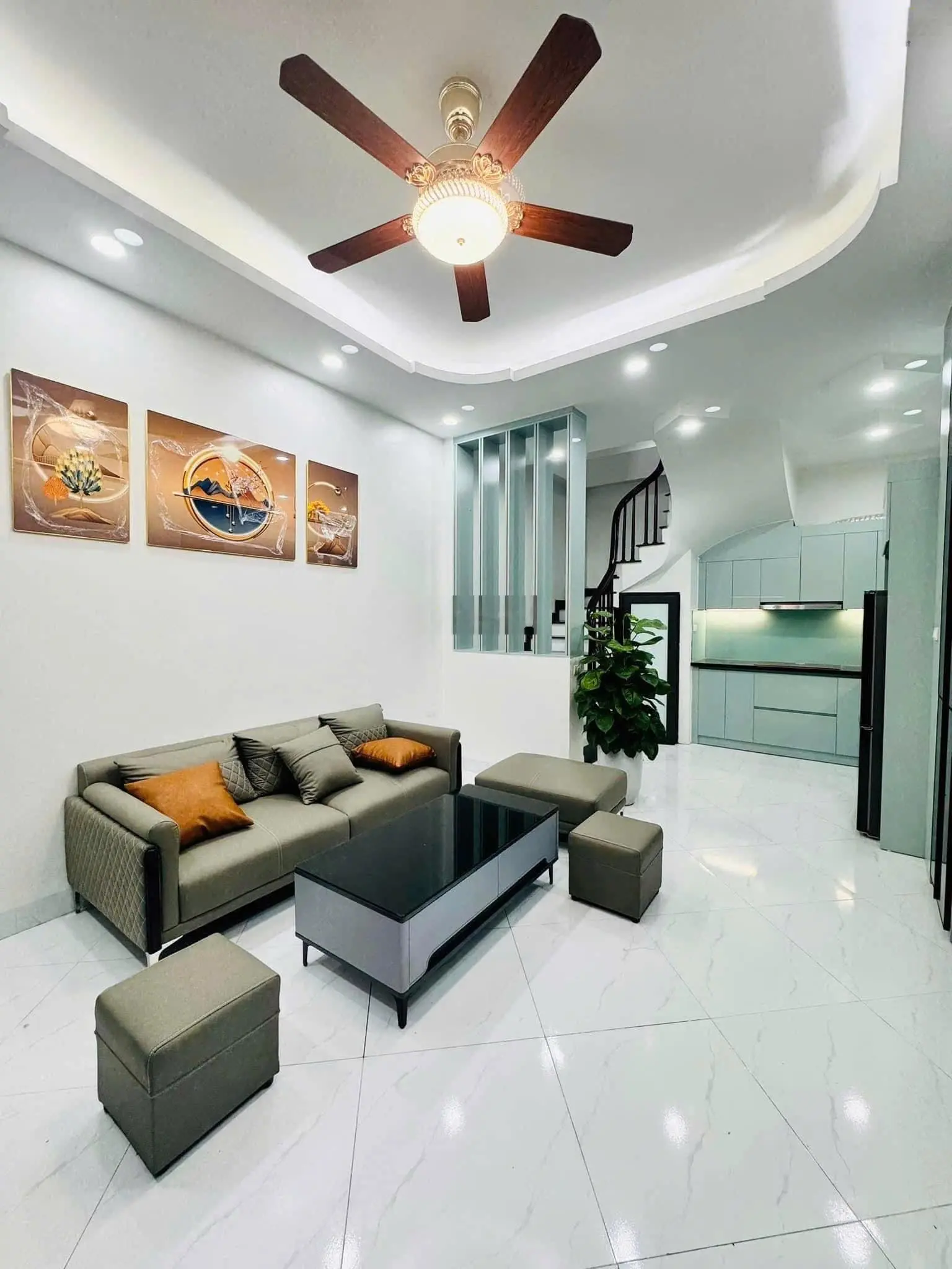 10.2 tỷ - 36m2 - lô góc - ô tô - ngõ thông - kdol - 20m ra phố - Trần Đại Nghĩa - HBT