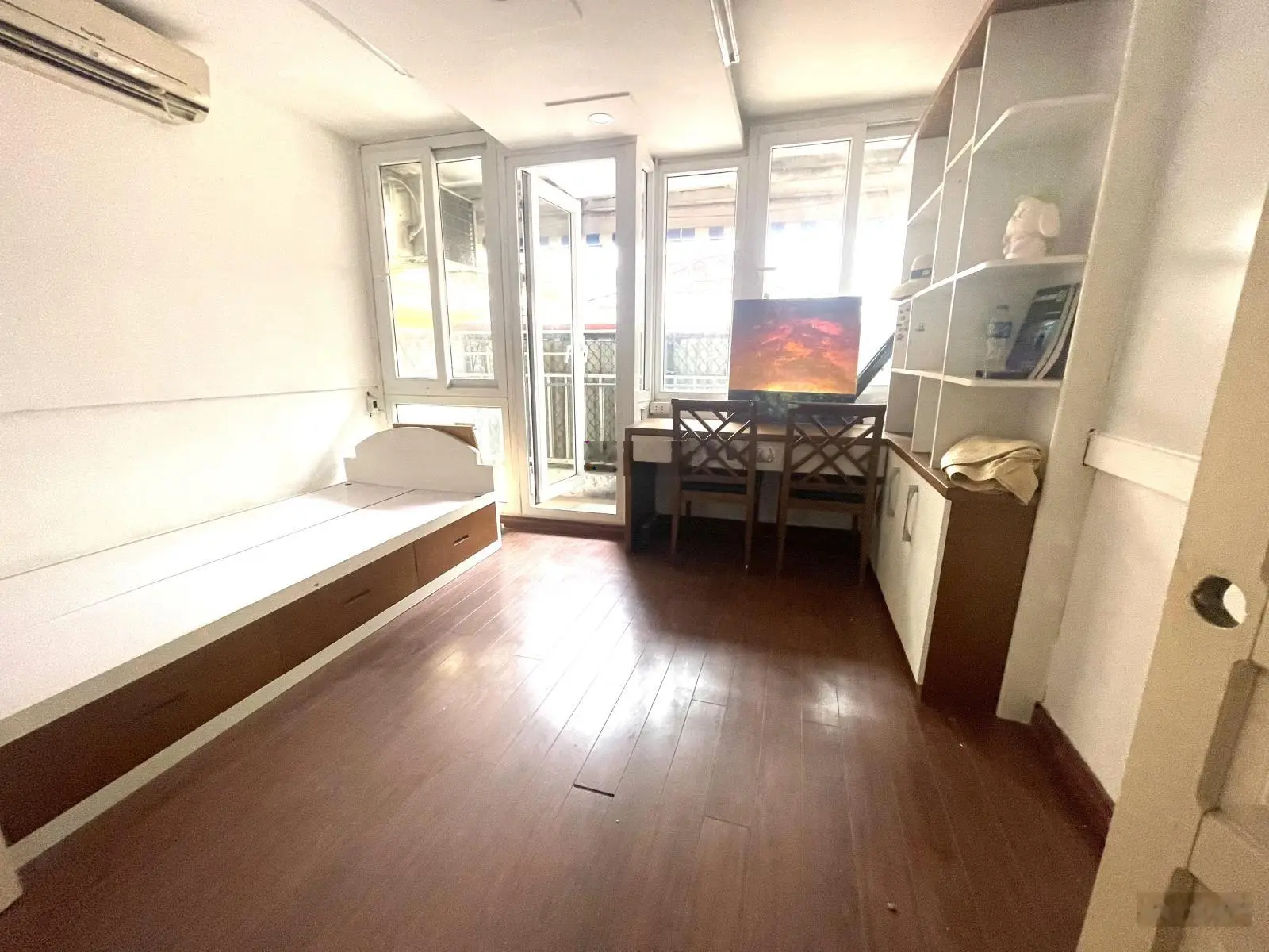 Cần bán gấp nhà Đống Đa 21 m2 3 tầng mặt tiền rộng bán nhanh nhỉnh 3 tỷ